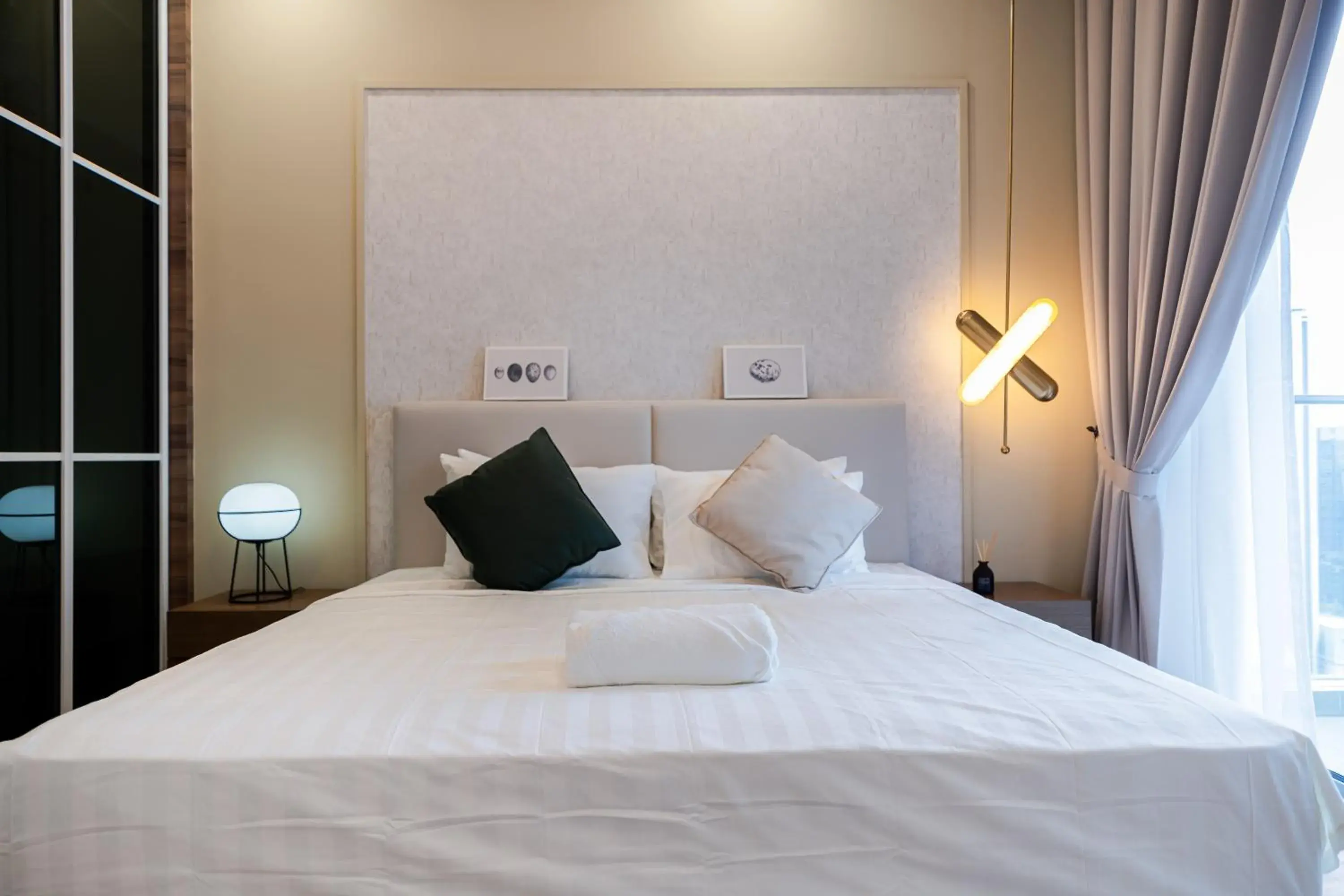 1 Bedroom Deluxe Suite with Bathtub in Royce KLCC Kuala Lumpur City Centre by Dormeo Destinations 1 Bedroom Deluxe Suite with Bathtub in Royce KLCC Kuala Lumpur City Centre by Dormeo Destinations