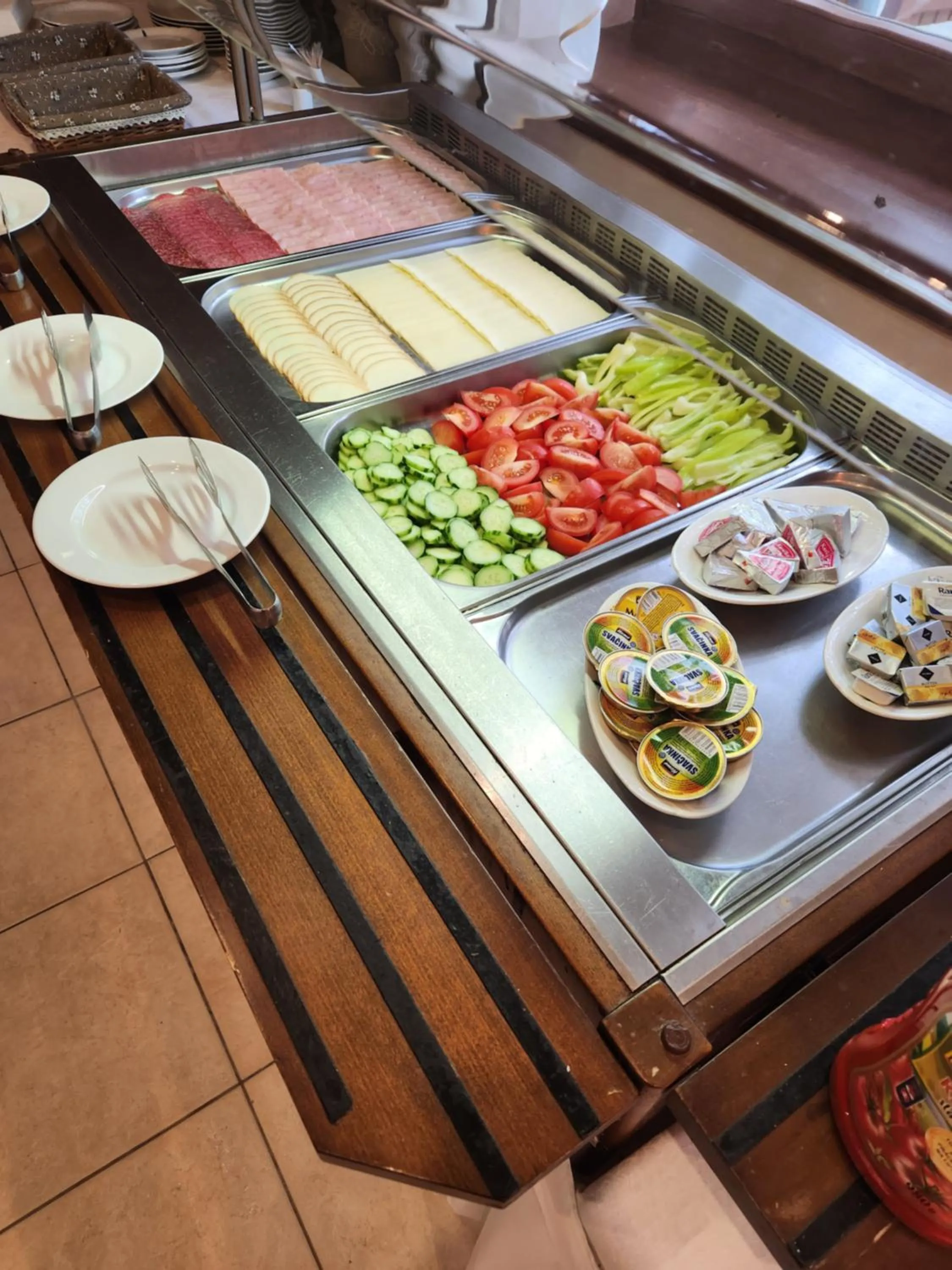 Buffet breakfast in Hotel Autis