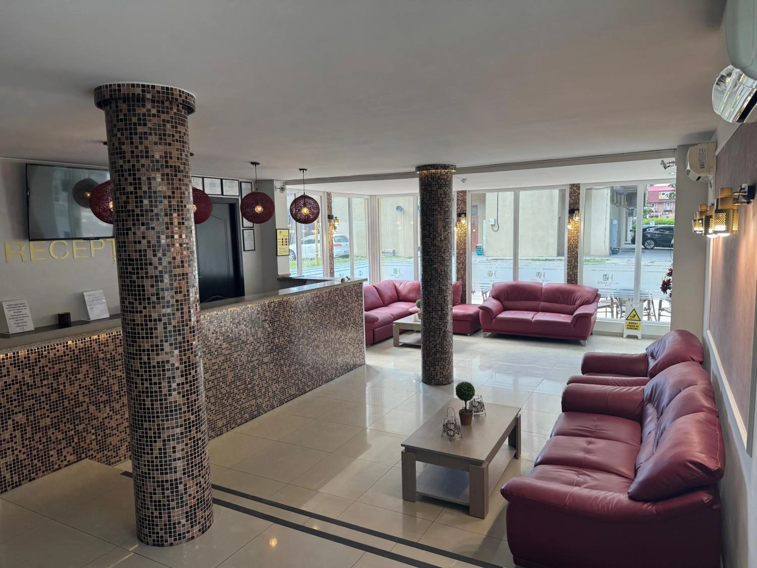 Communal lounge/ TV room in Hotel Marie