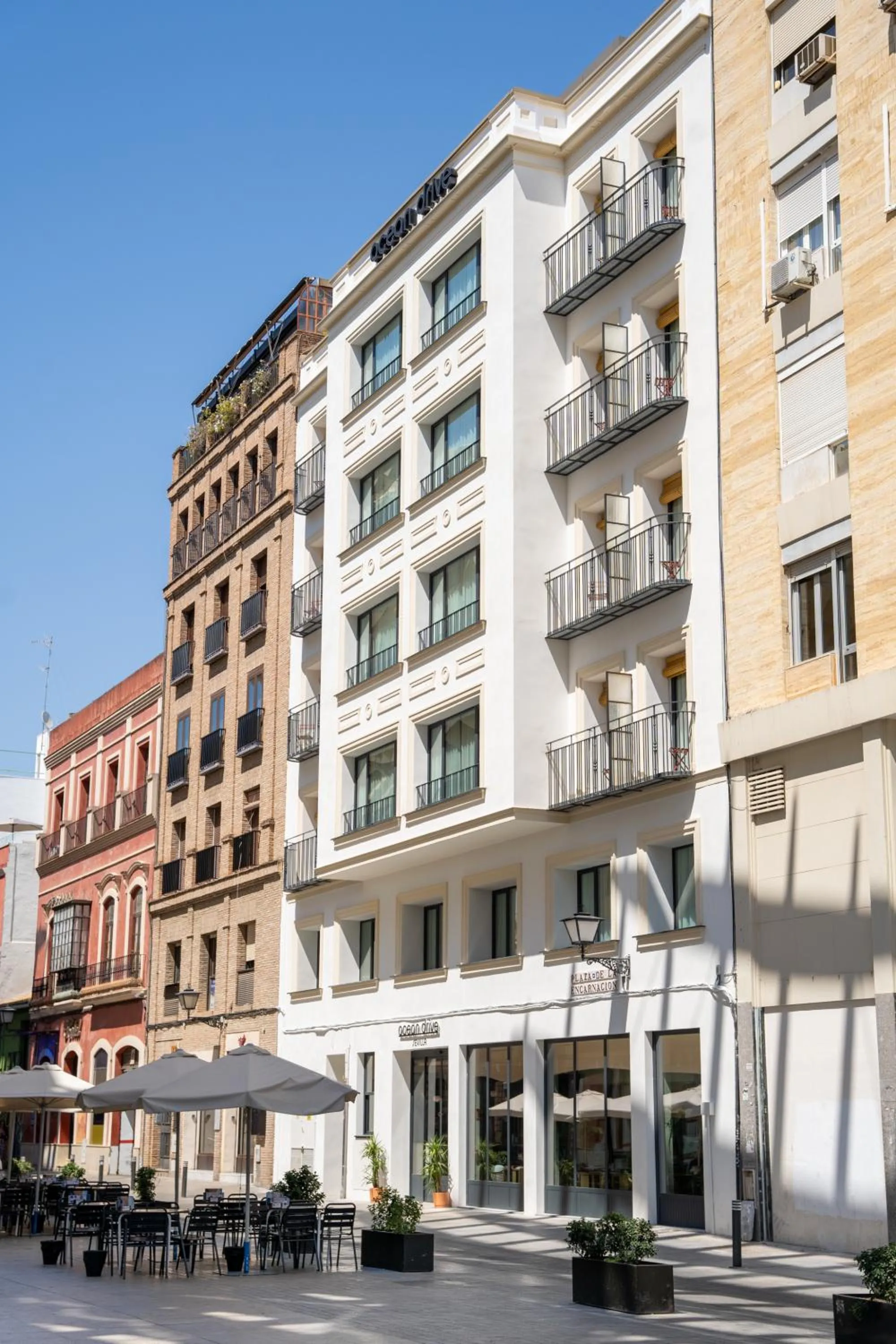Facade/entrance in Ocean Drive Sevilla