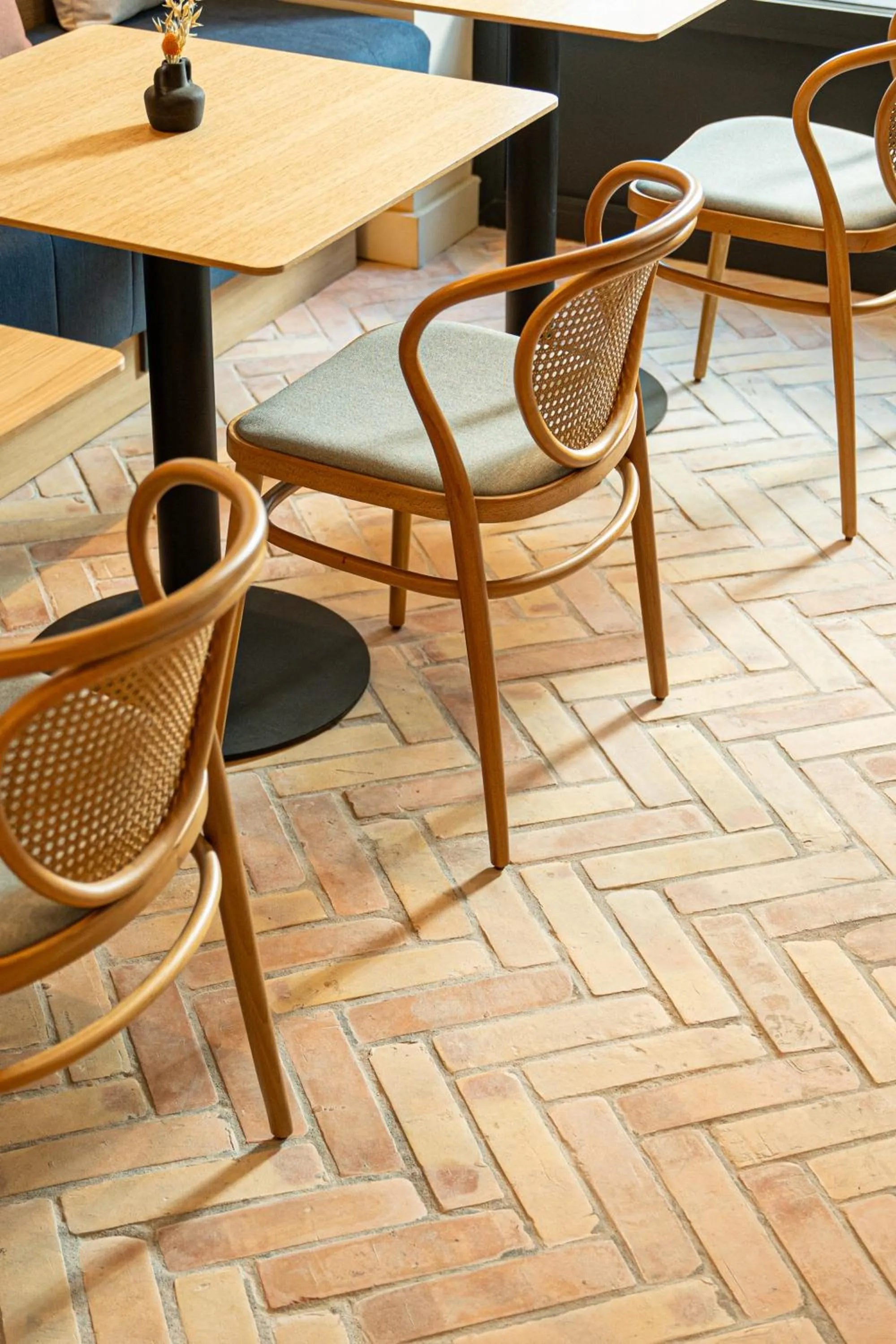 Restaurant/places to eat in Ocean Drive Sevilla