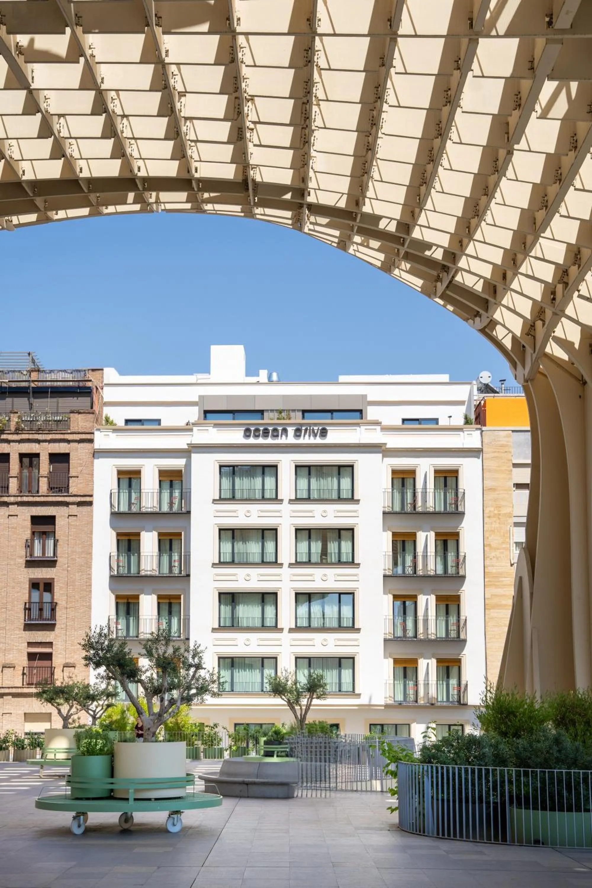 Facade/entrance in Ocean Drive Sevilla