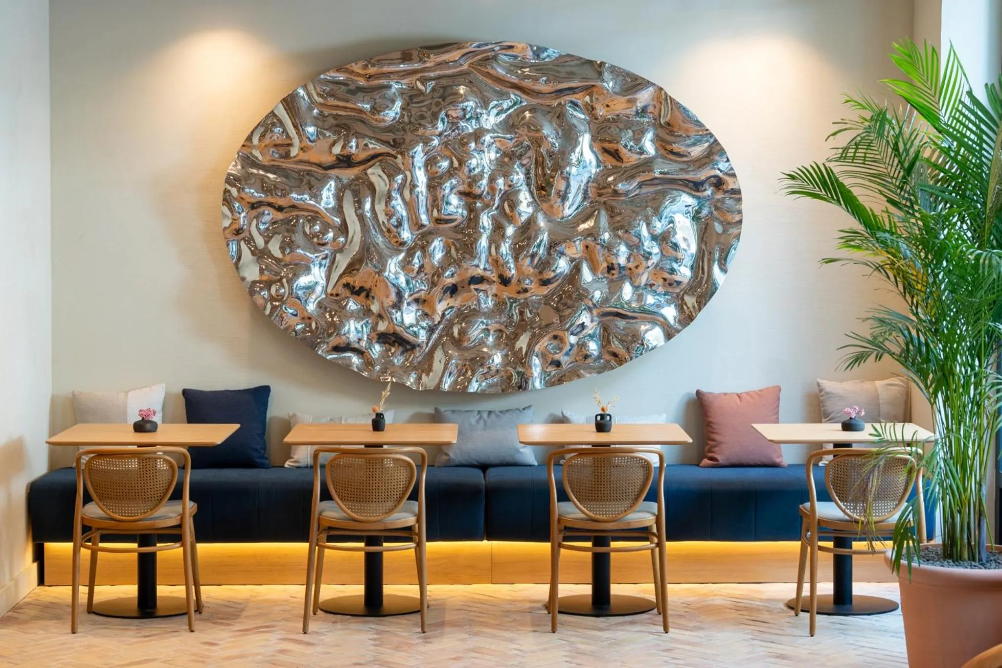 Restaurant/places to eat in Ocean Drive Sevilla