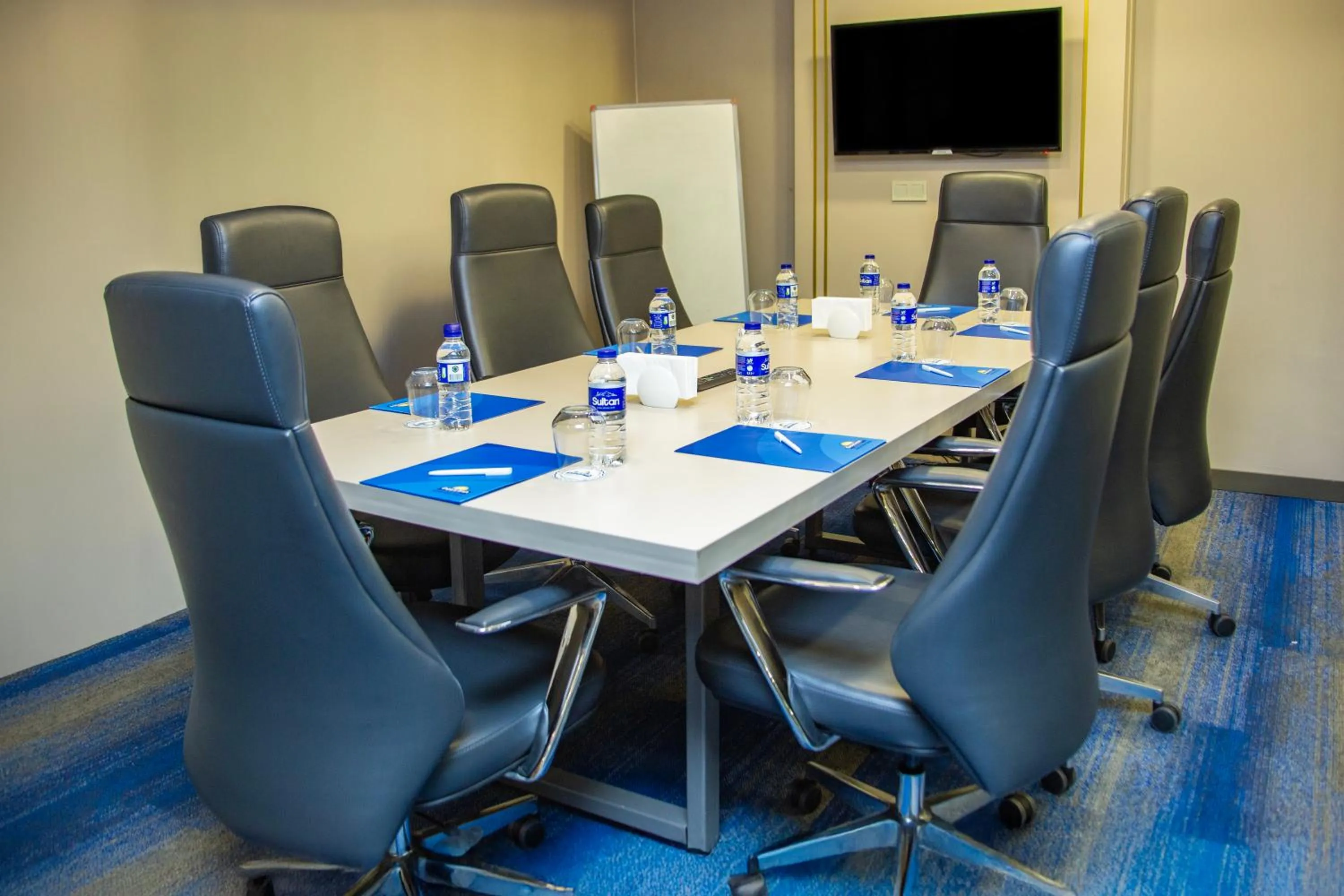 Meeting/conference room in Days Inn by Wyndham Istanbul Bomonti