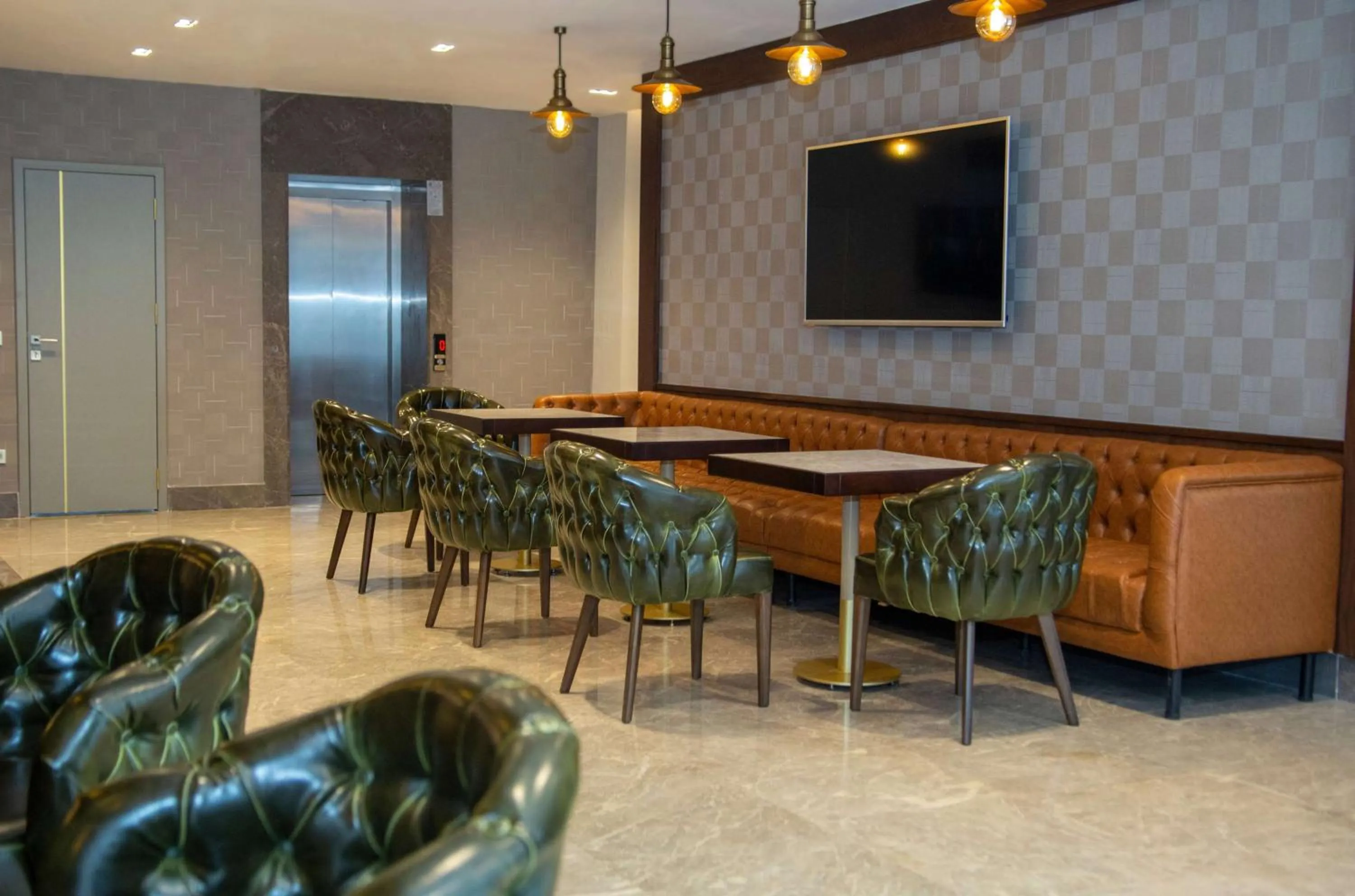 Restaurant/places to eat in Days Inn by Wyndham Istanbul Bomonti