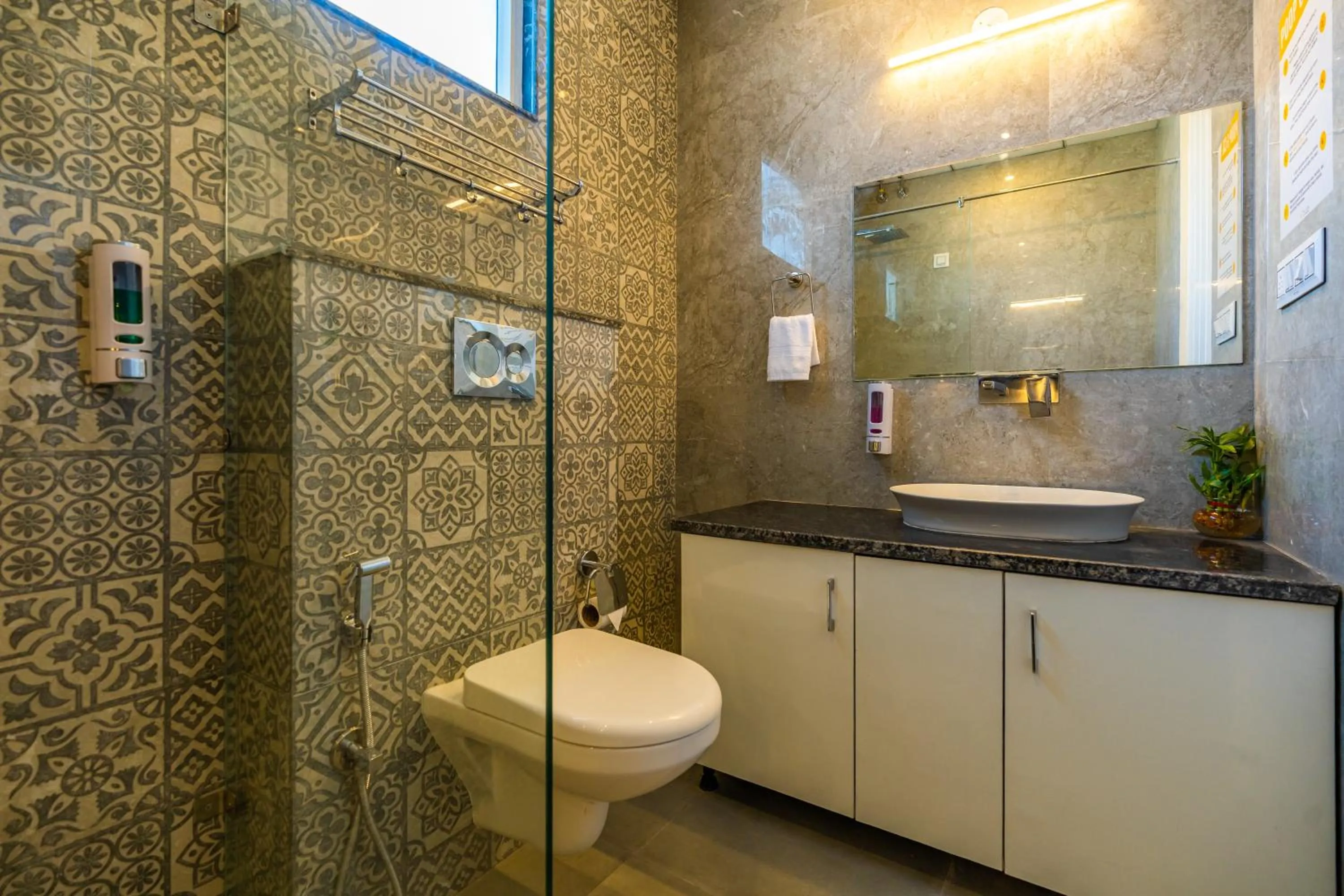 Shower in The Social Stays Dehradun