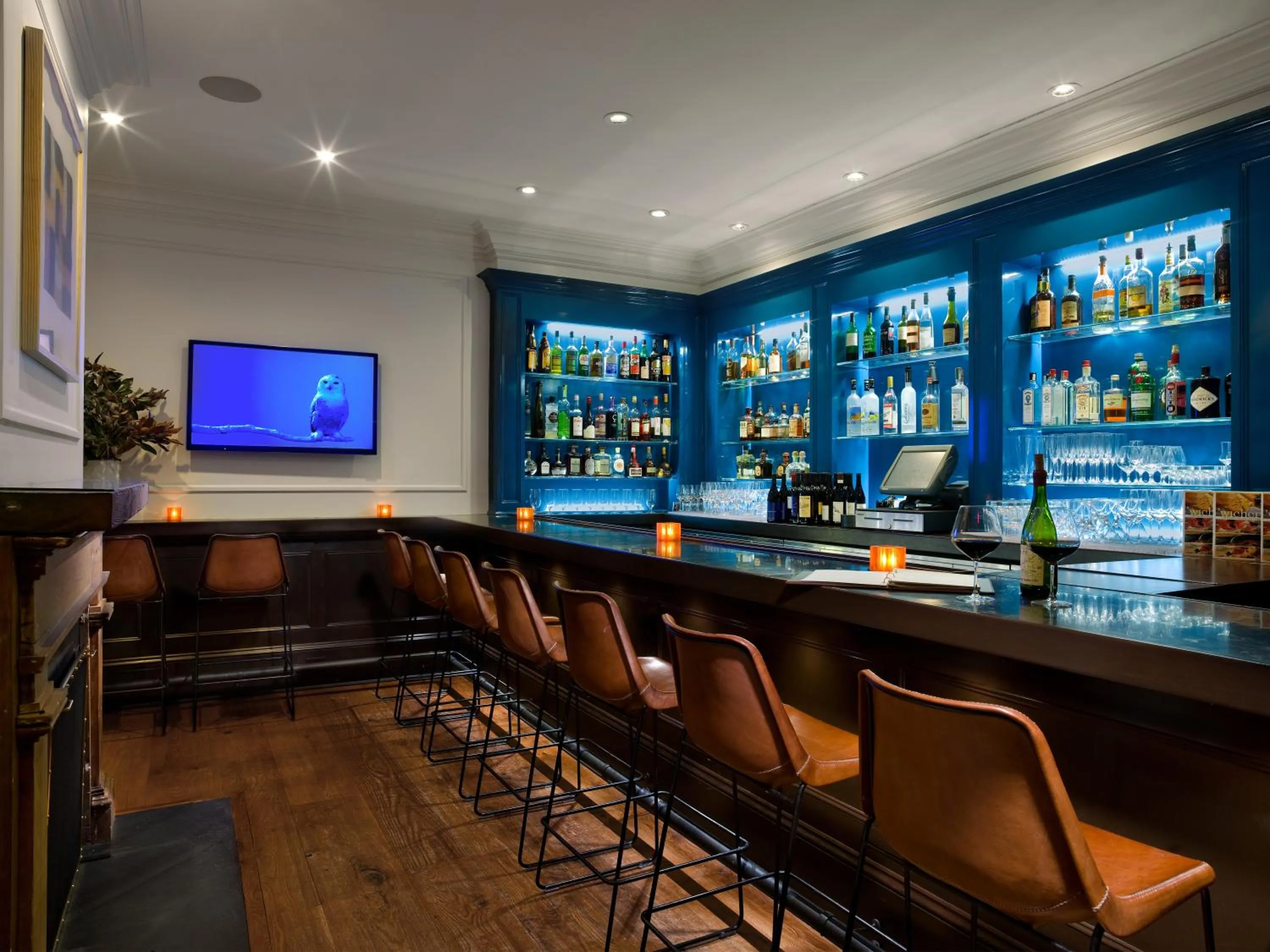 Lounge or bar in Topping Rose House