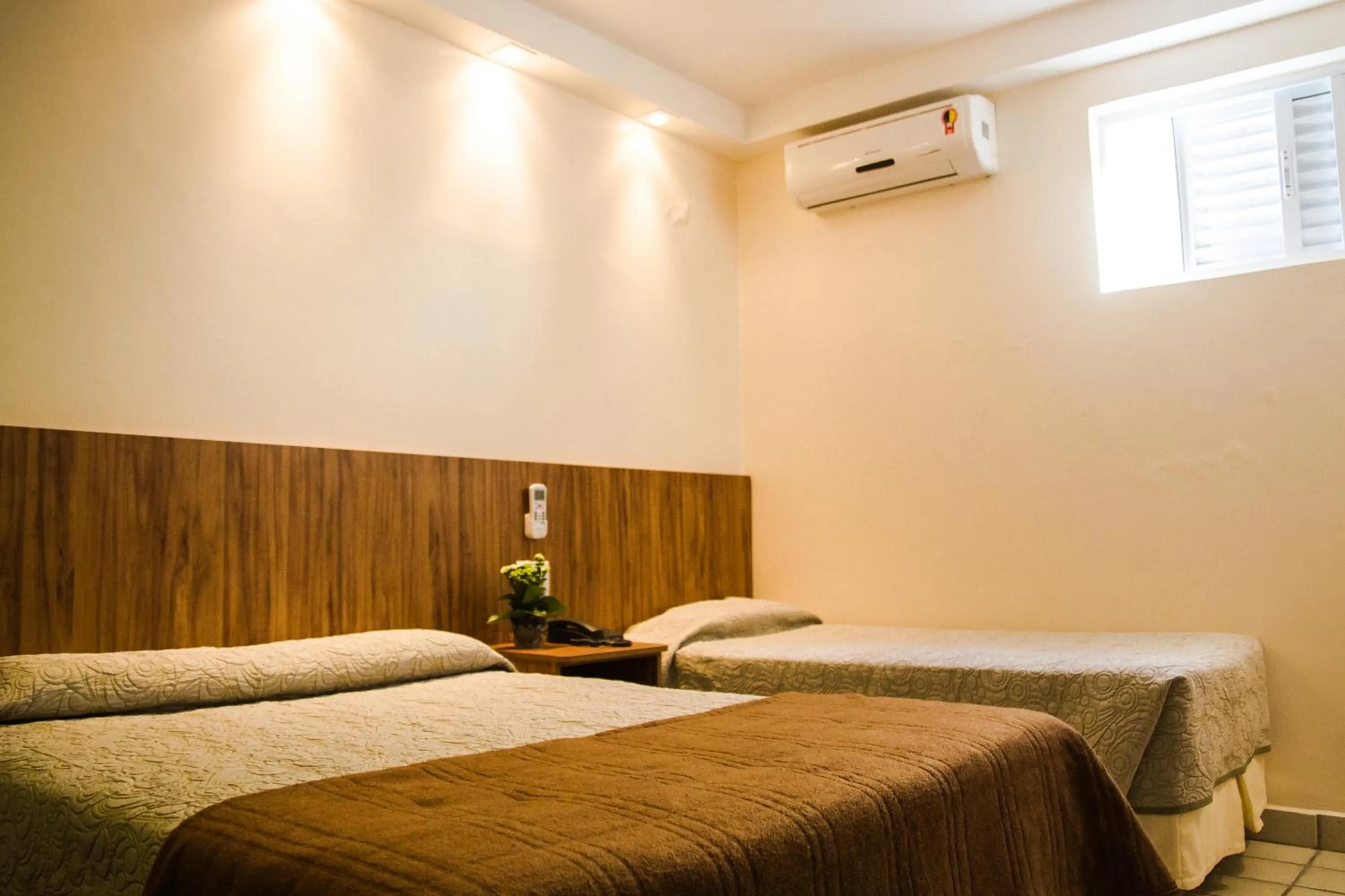 Photo of the whole room, Bed in Hotel Saint Martin