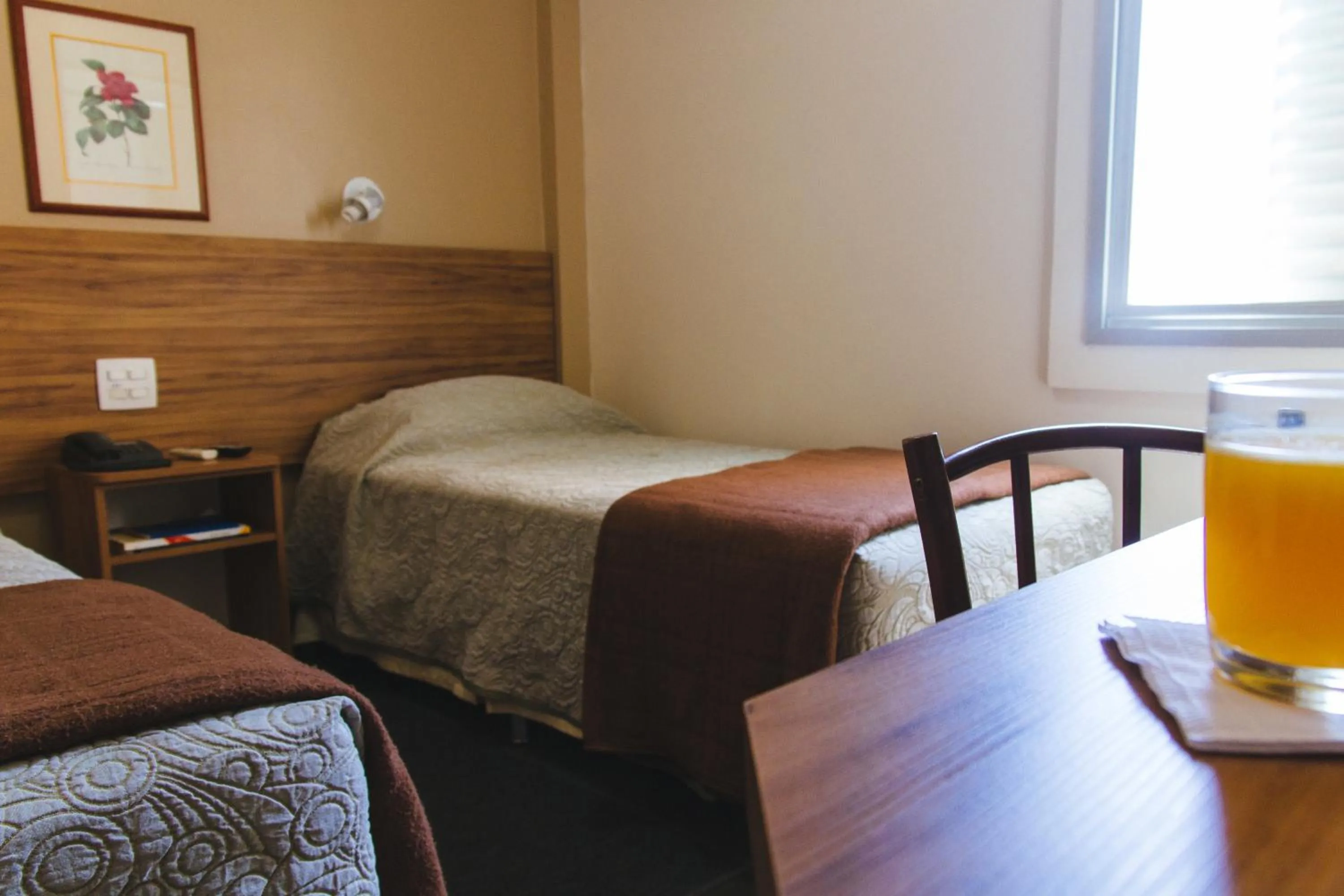 Photo of the whole room in Hotel Saint Martin