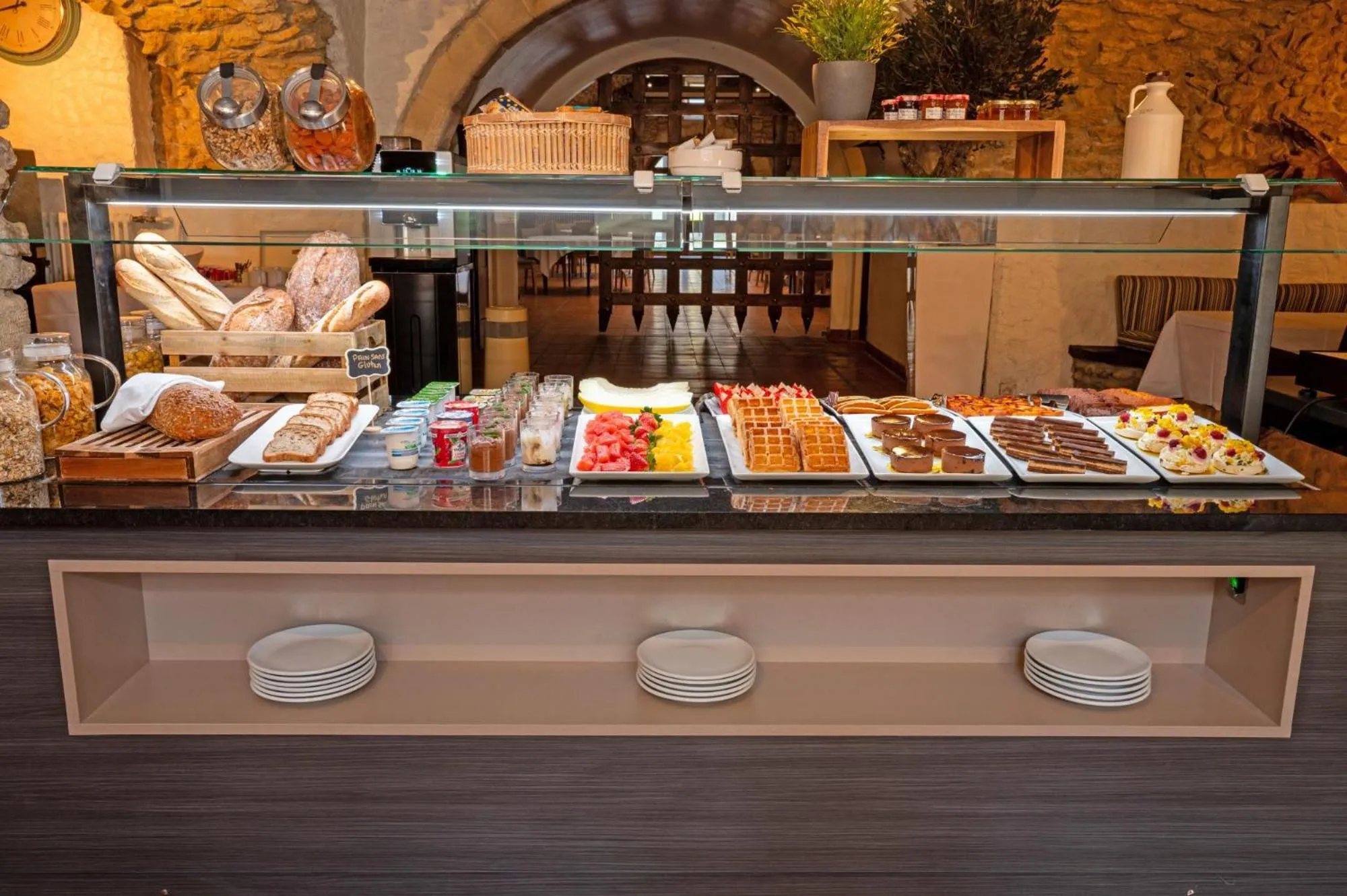 Food in Moulin de Vernègues Hôtel & Spa