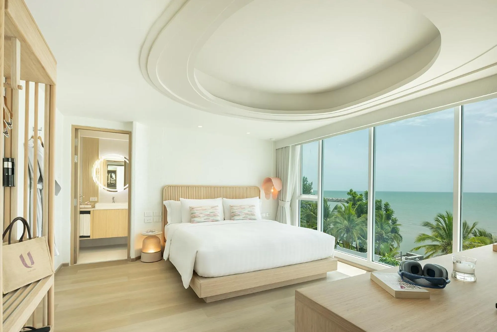 Bed in U Hua Hin