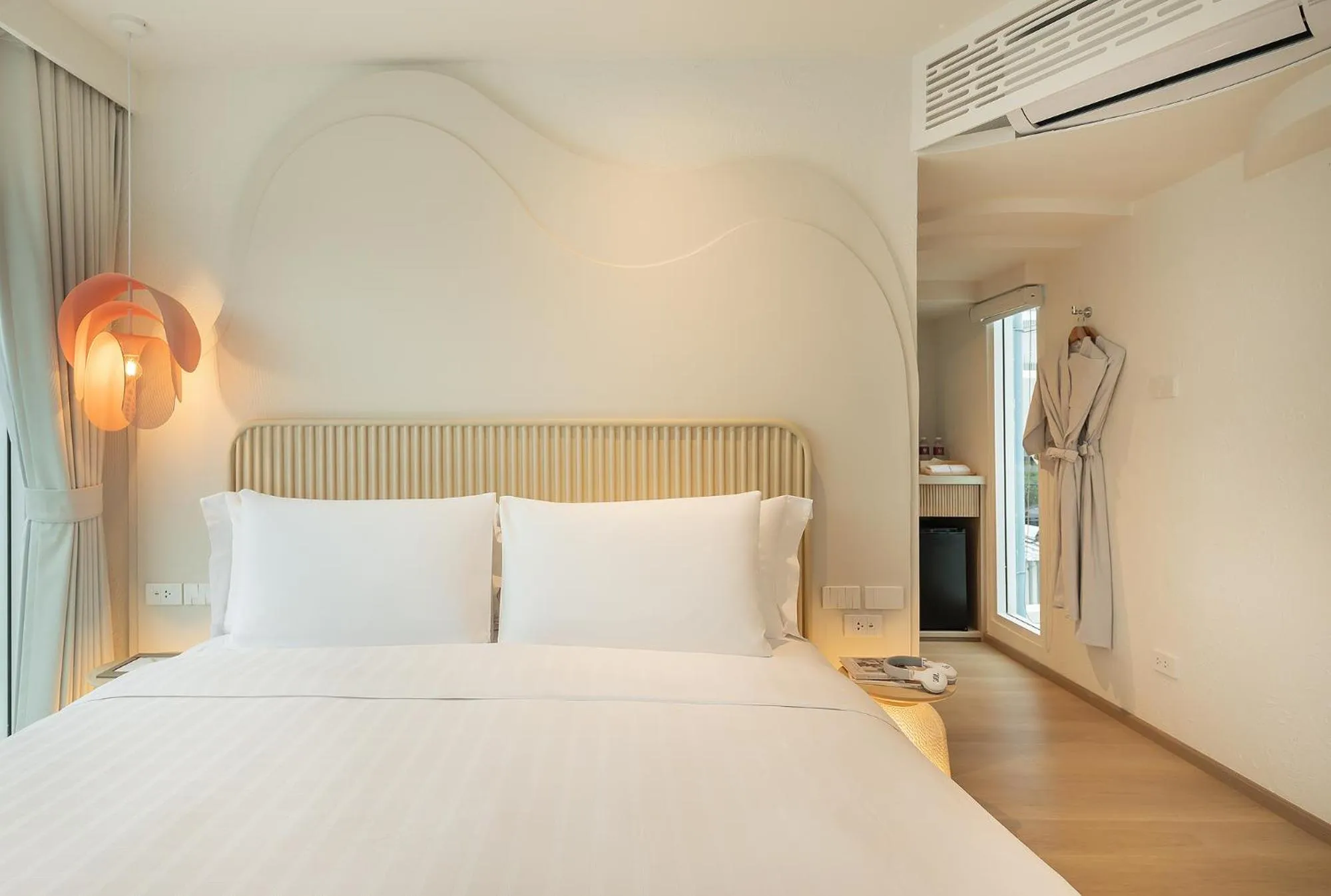 Bedroom, Bed in U Hua Hin