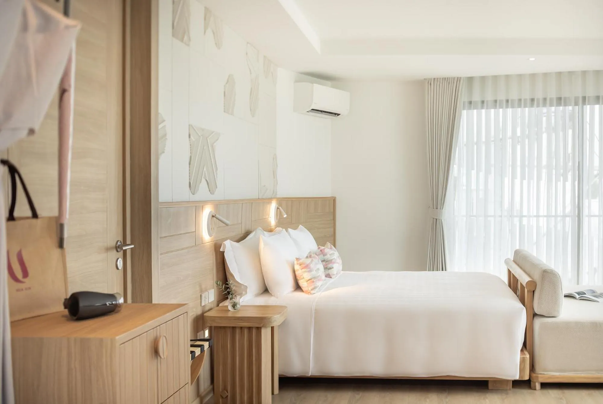 Bed in U Hua Hin