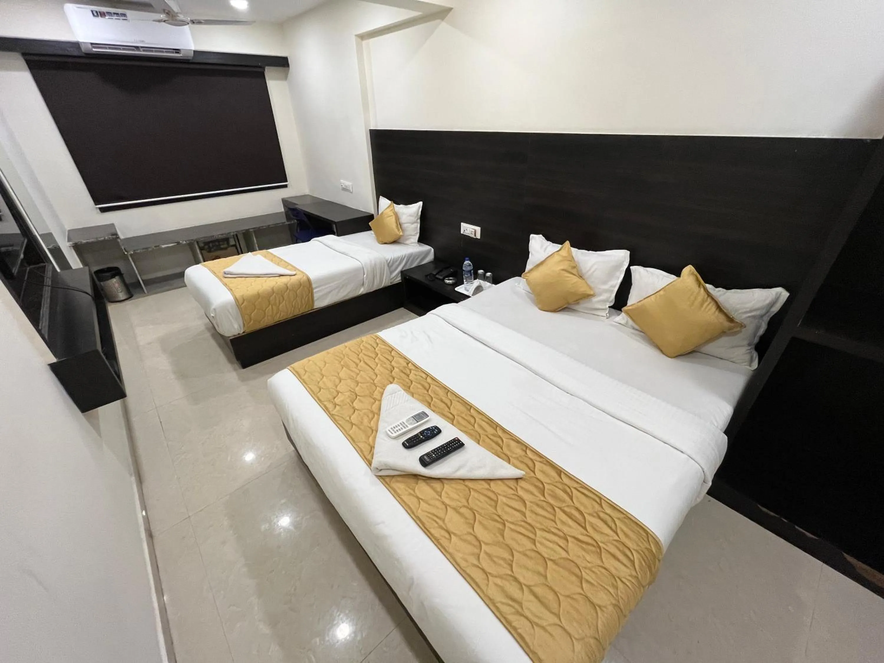 Wind Flower Regency - Near Kokilaben Hospital