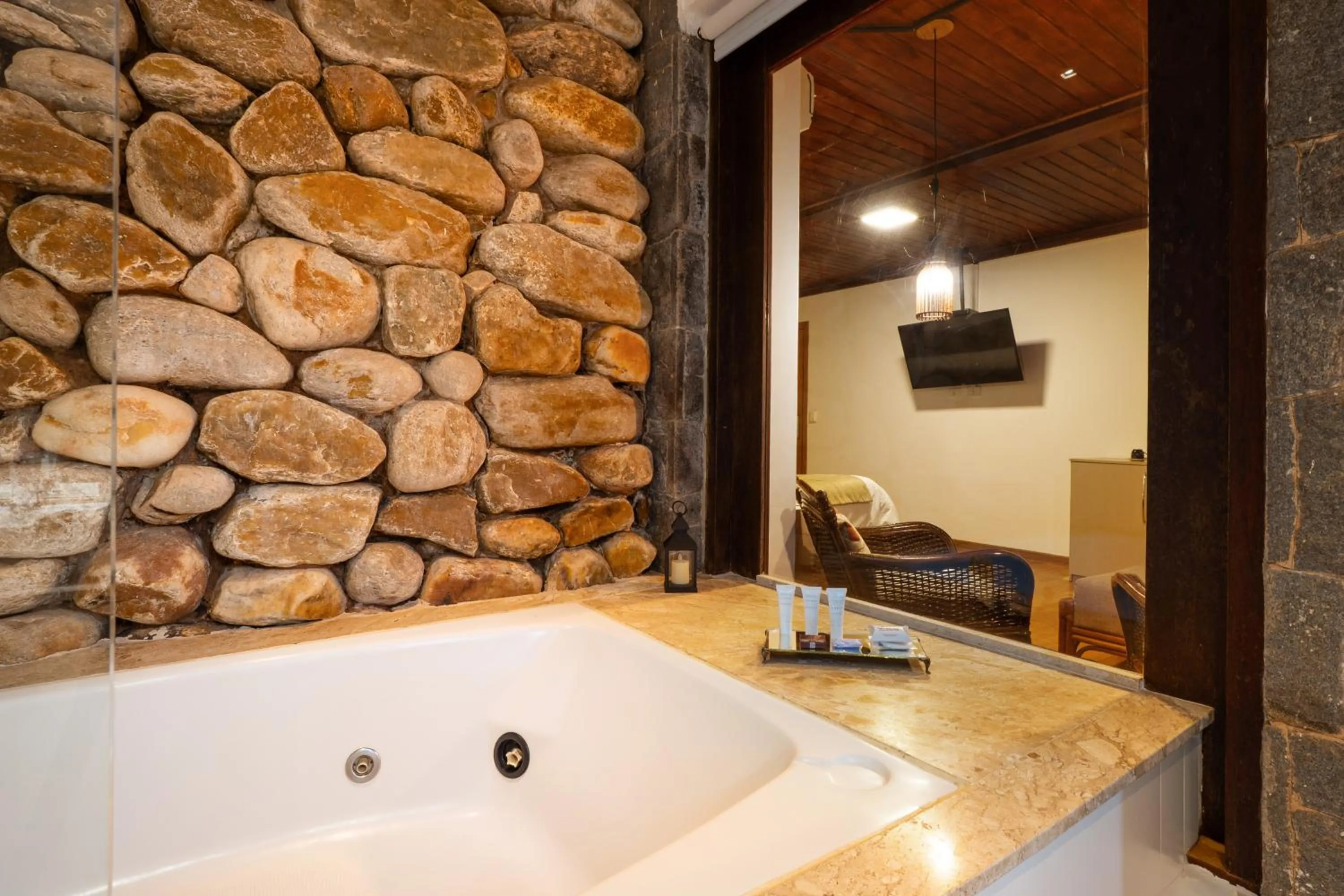 Hot Tub in Pousada Apple House Campos do Jordao