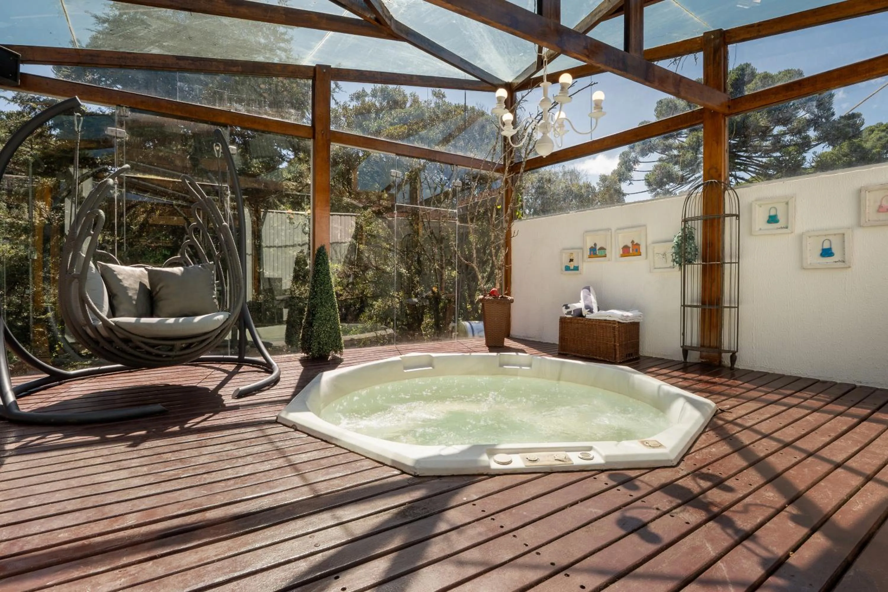 Hot Tub in Pousada Apple House Campos do Jordao