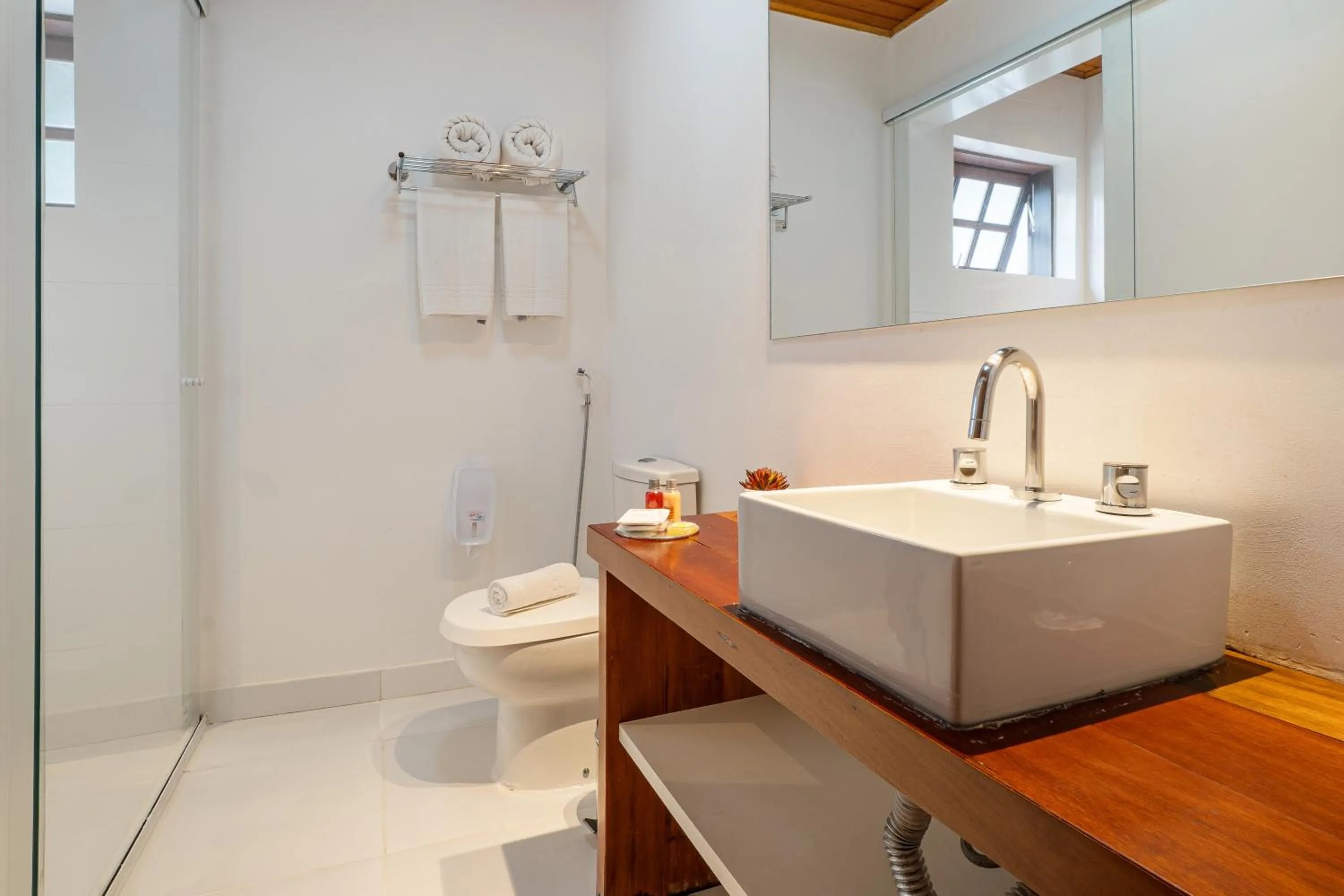 Bathroom in Pousada Apple House Campos do Jordao