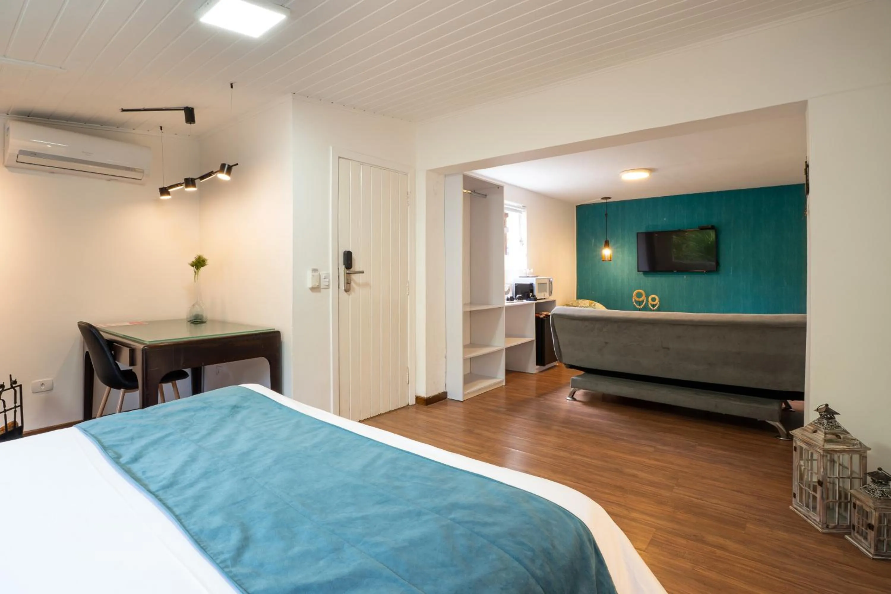 Bedroom, Bed in Pousada Apple House Campos do Jordao