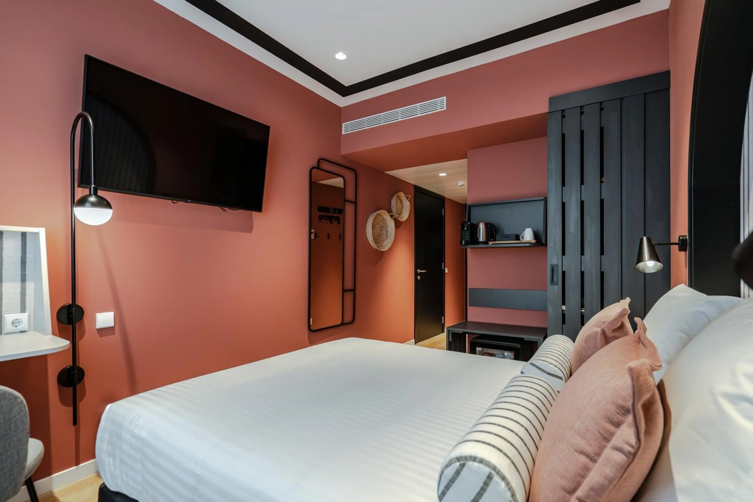 TV and multimedia, Bed in Vincci Bonjardim