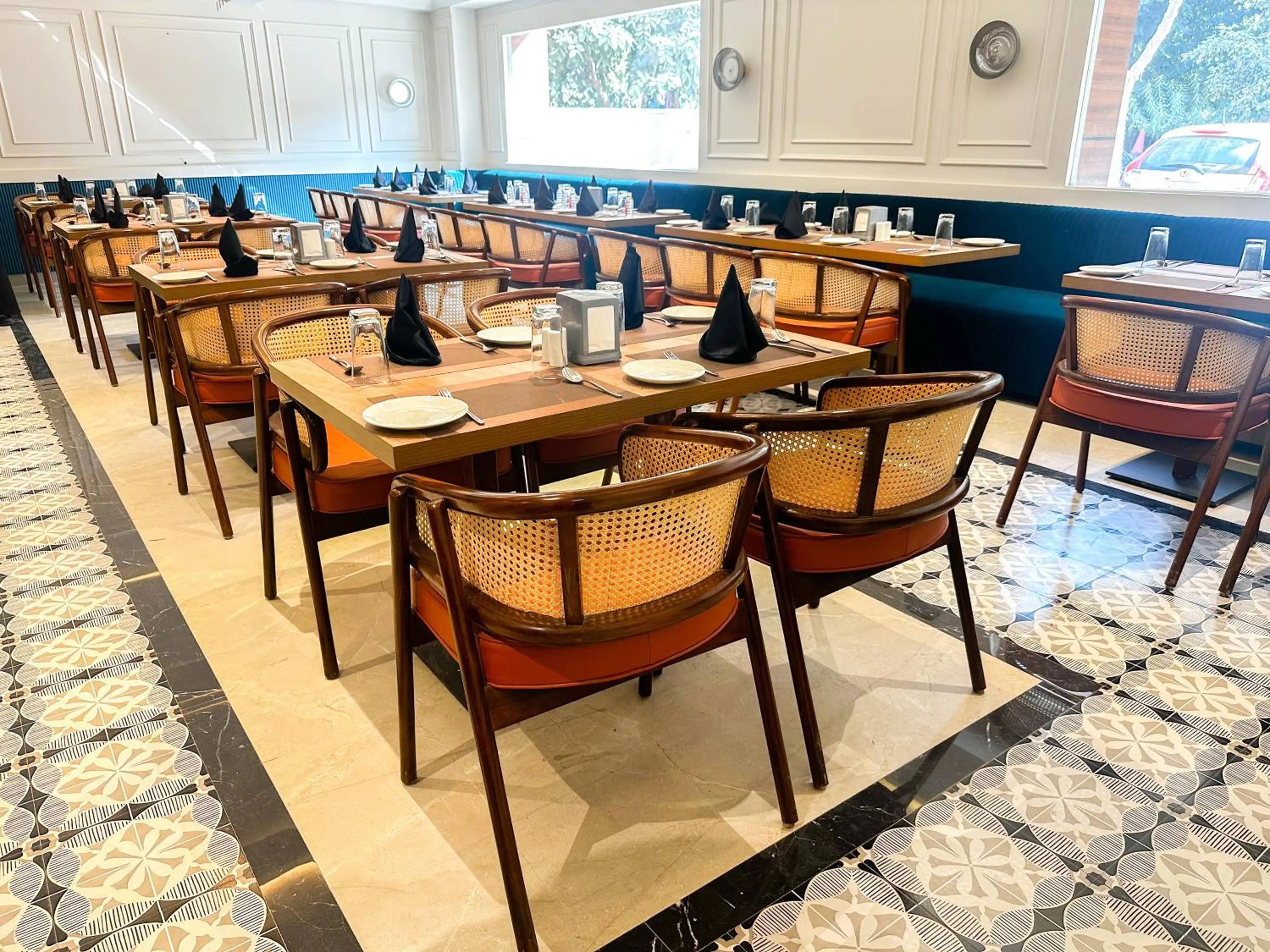 Restaurant/places to eat in Clay Inn Hotel, Sohna Road, Sector 49, Gurugram