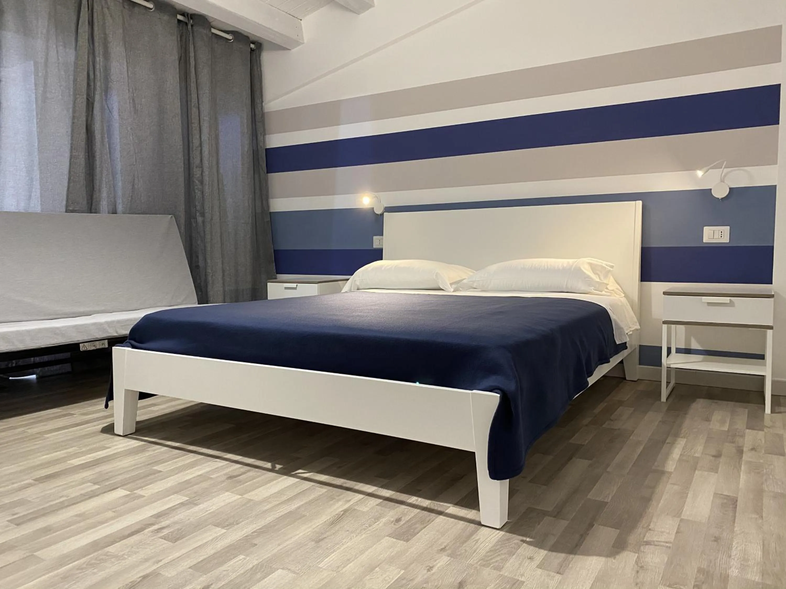 Bed in Marina di Petrolo Apartments