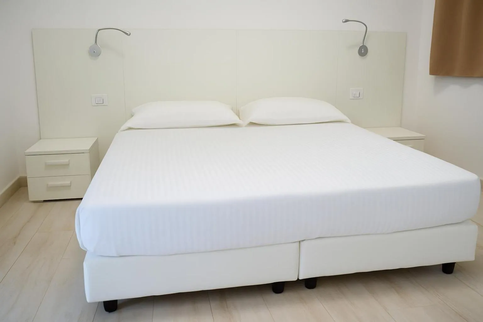 Bed in Marina di Petrolo Apartments
