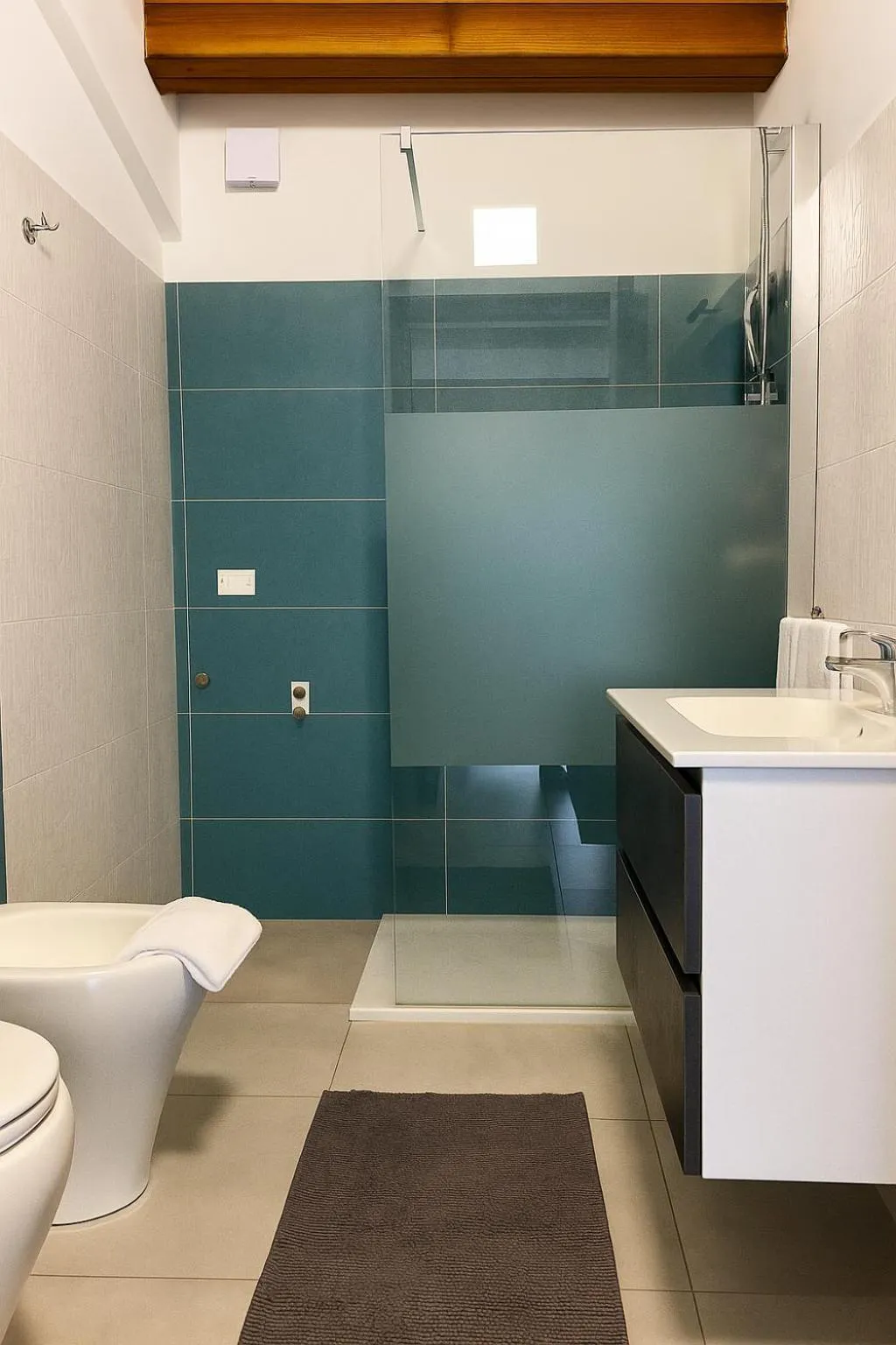 Bathroom in Marina di Petrolo Apartments