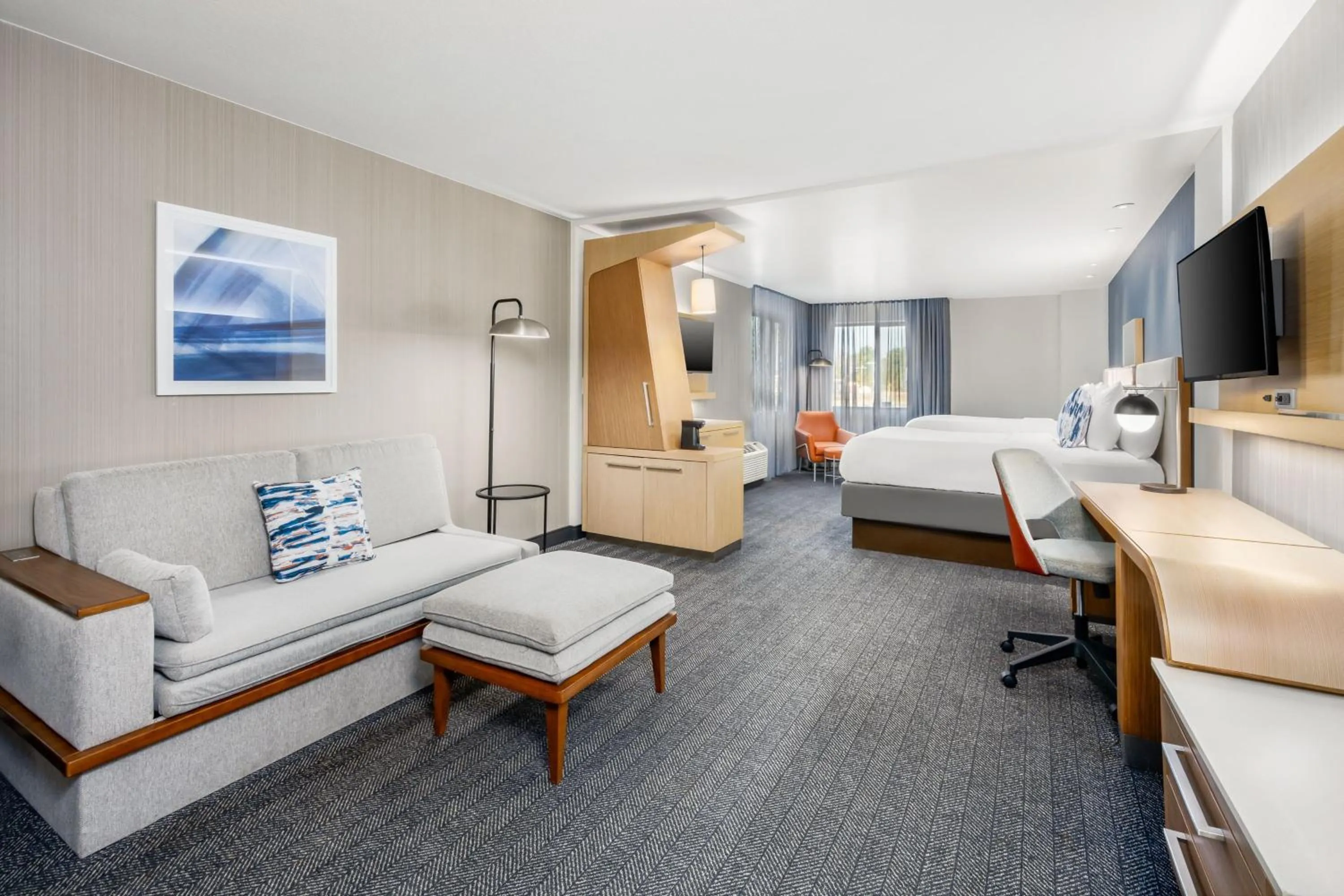 Bedroom, Bed in Courtyard by Marriott Columbus Phenix City