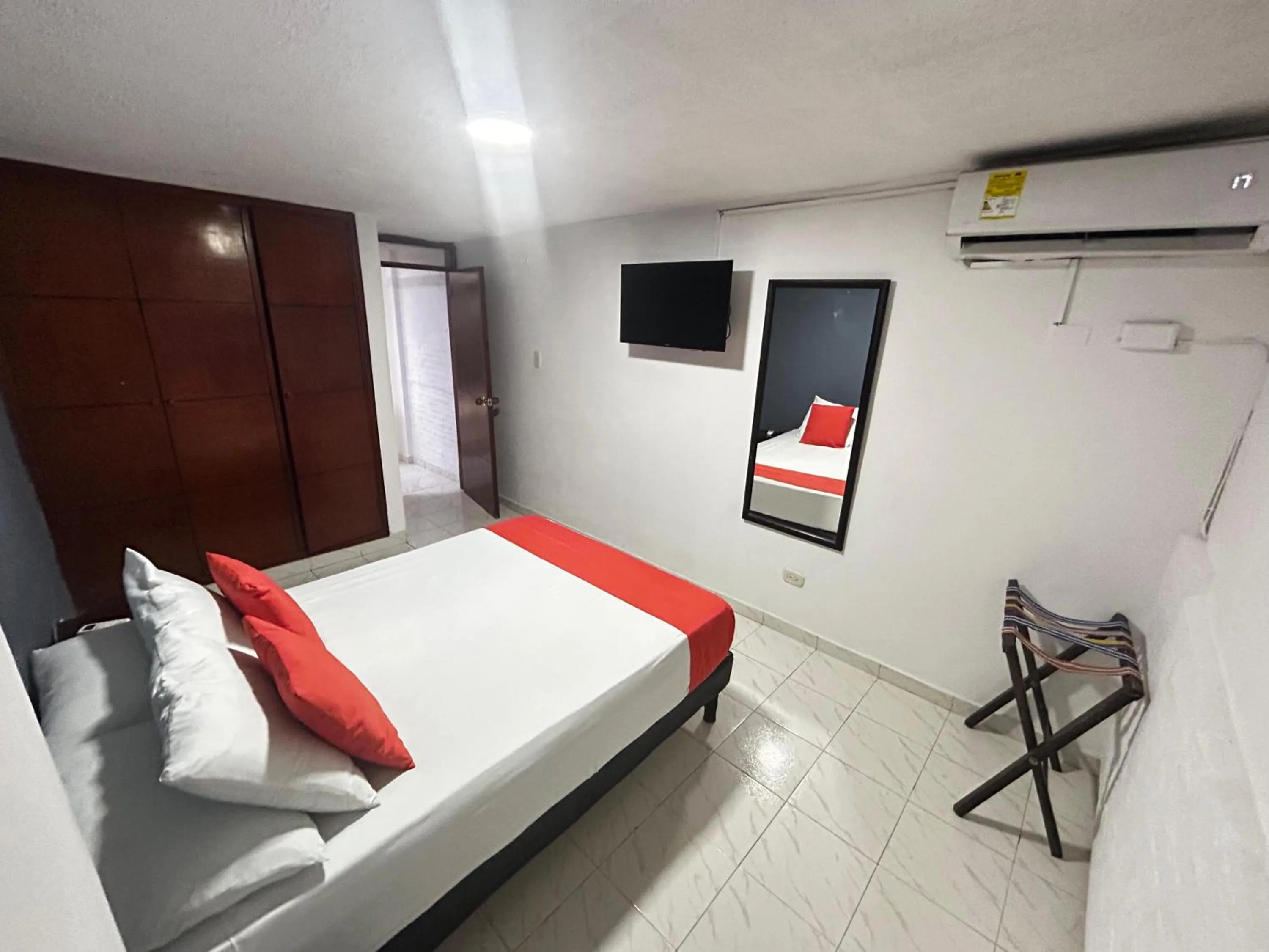 Bedroom, Bed in Hotel Boston Superior