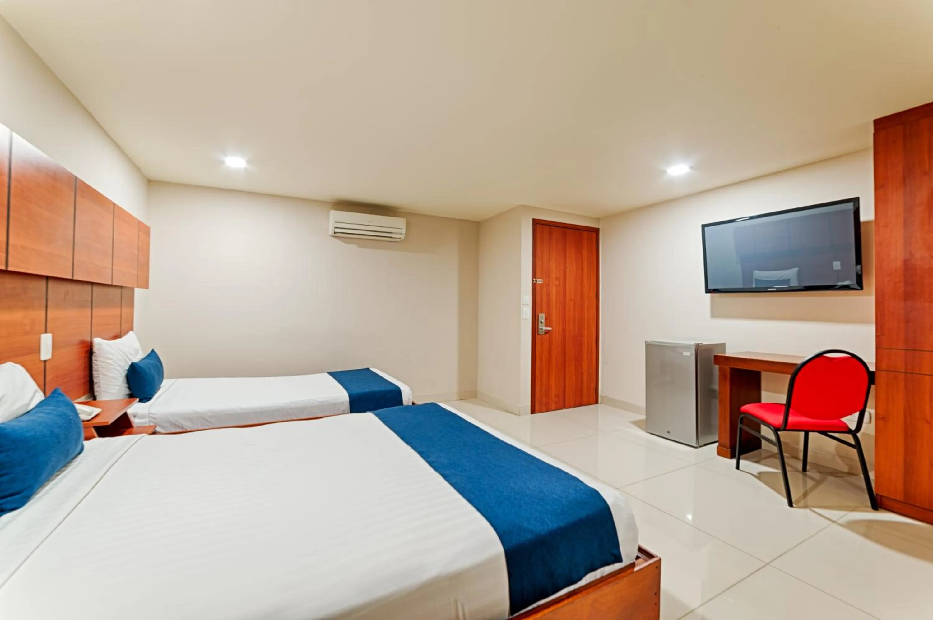 Bed in Hotel Caribe 79