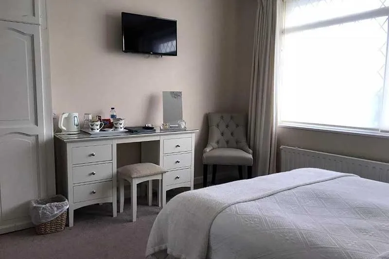 Bed in The Coast Yard B & B and Garden Chalets