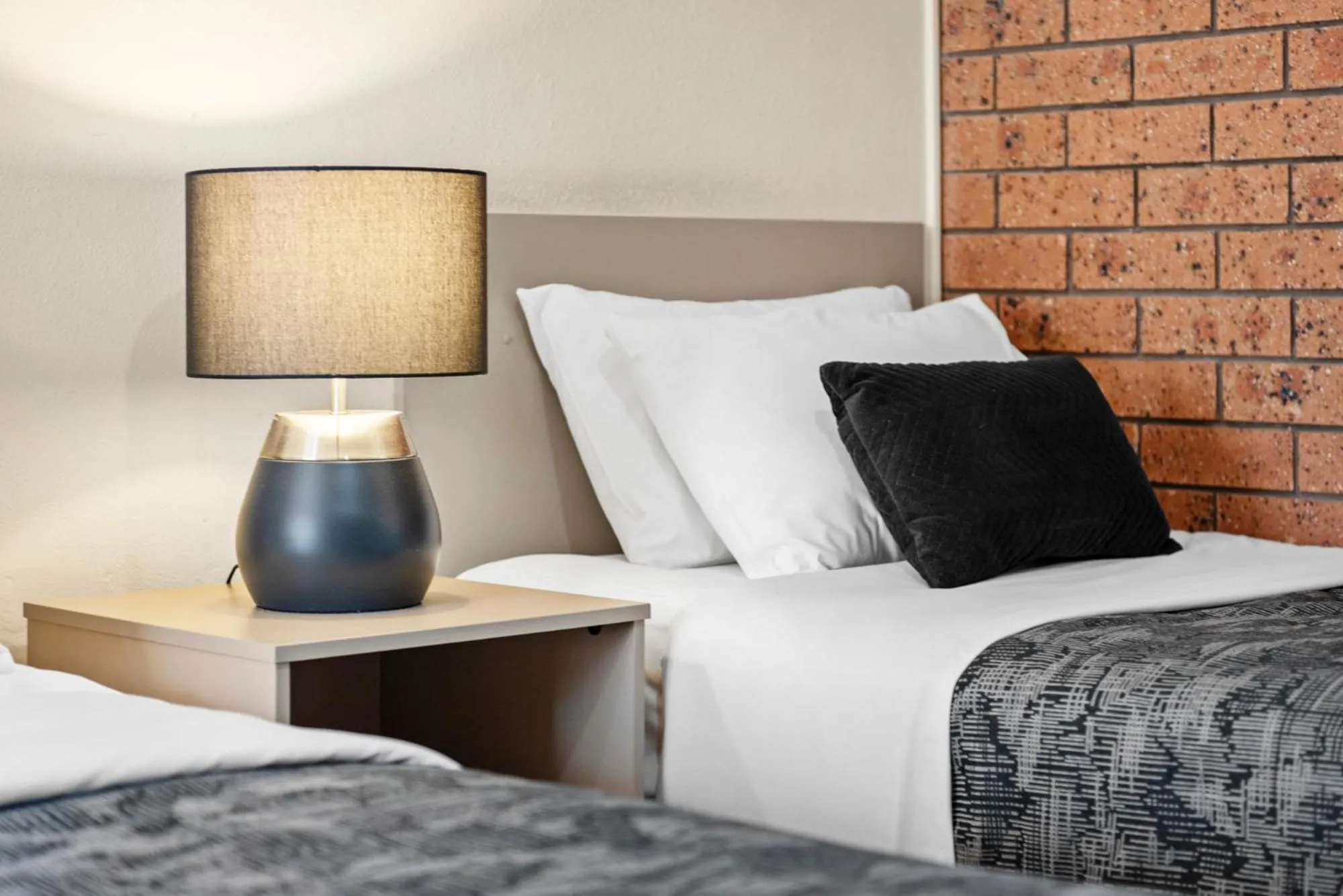 Bed in Bomaderry Motor Inn