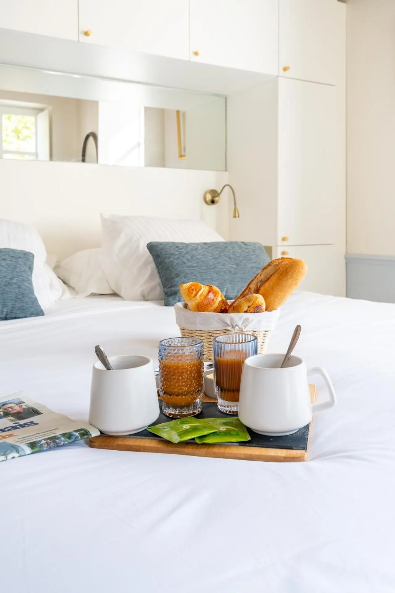 Two-Bedroom Suite in La Réserve de Salon de Provence