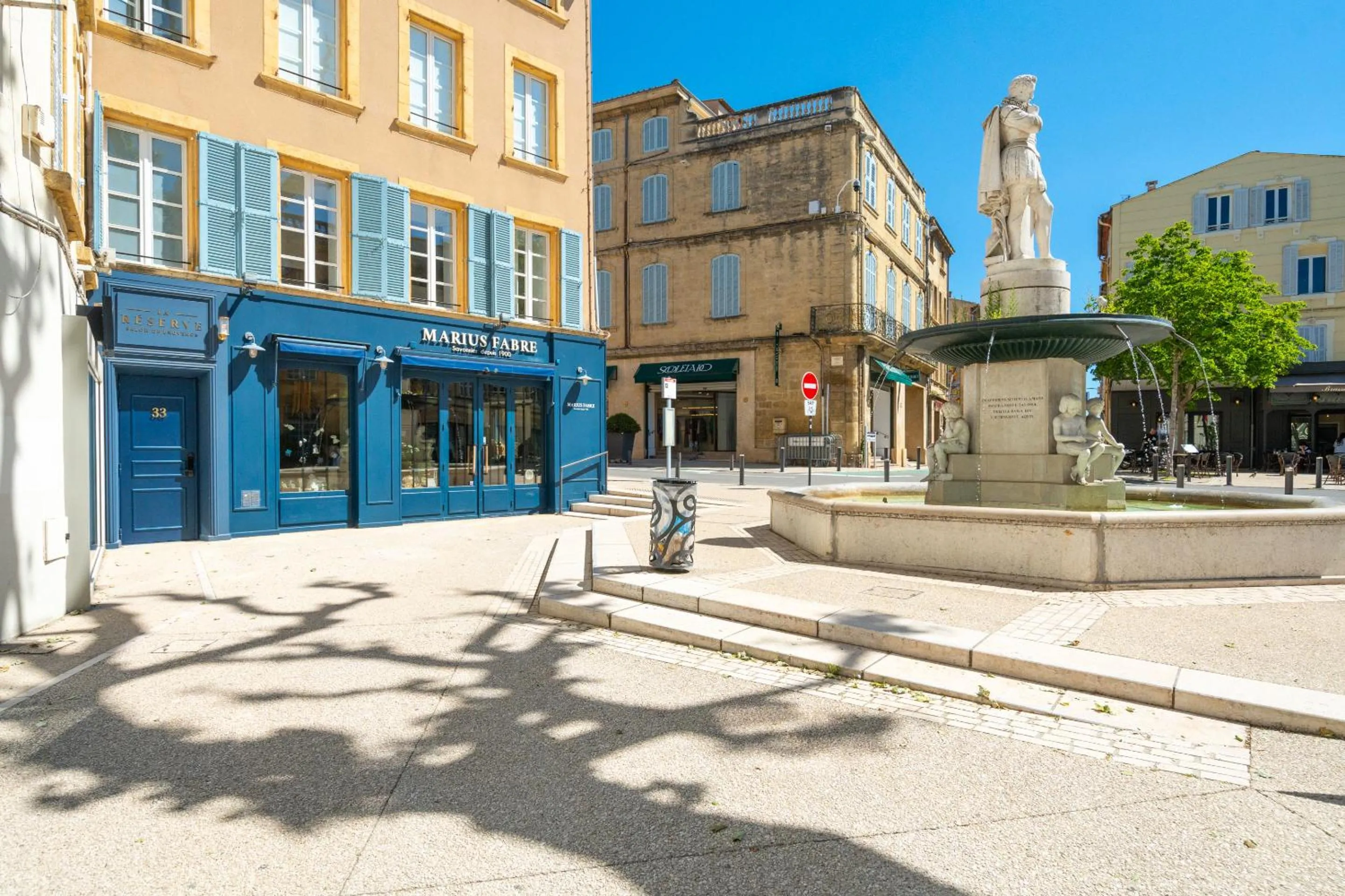 Property building in La Réserve de Salon de Provence