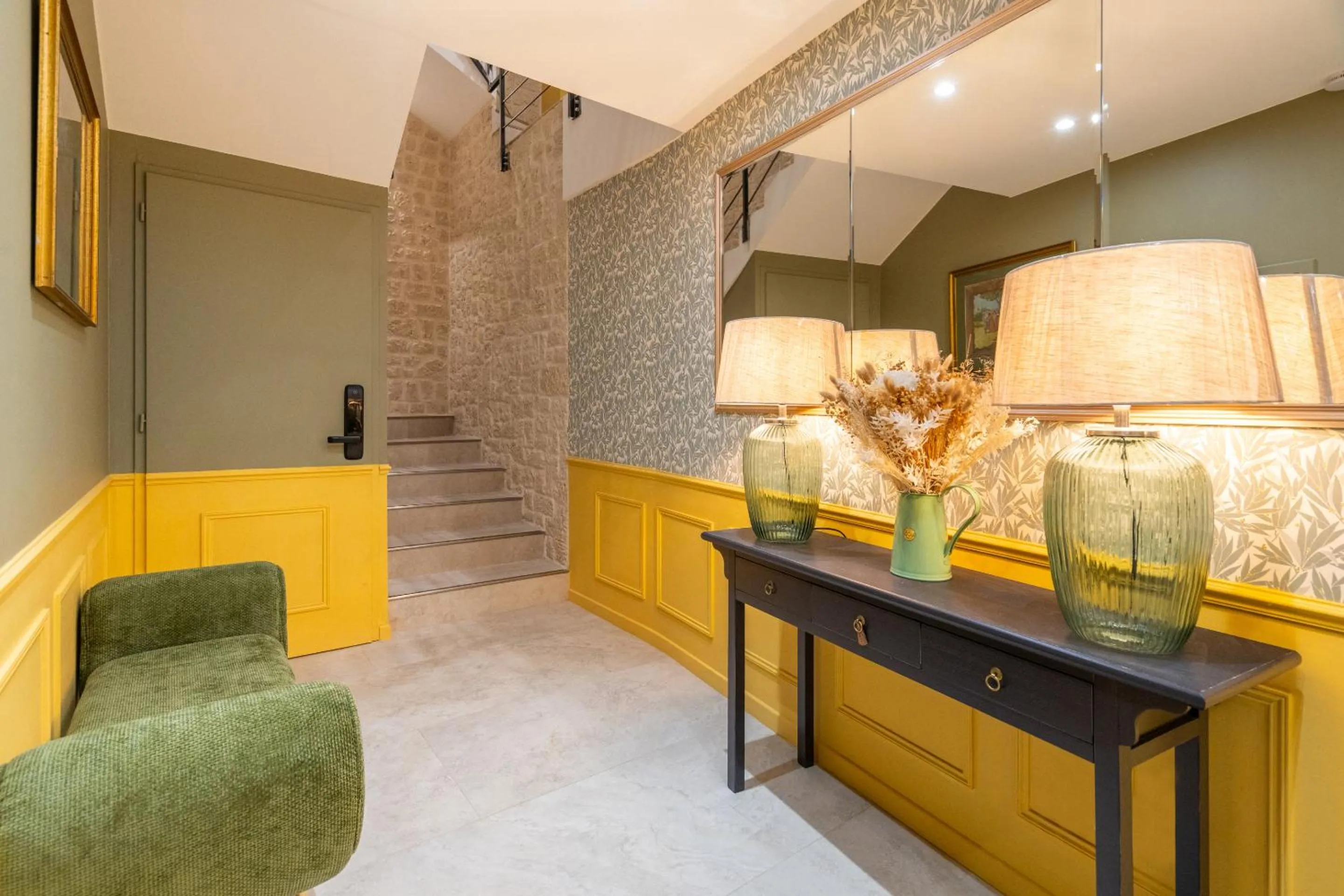 Lobby or reception in La Réserve de Salon de Provence