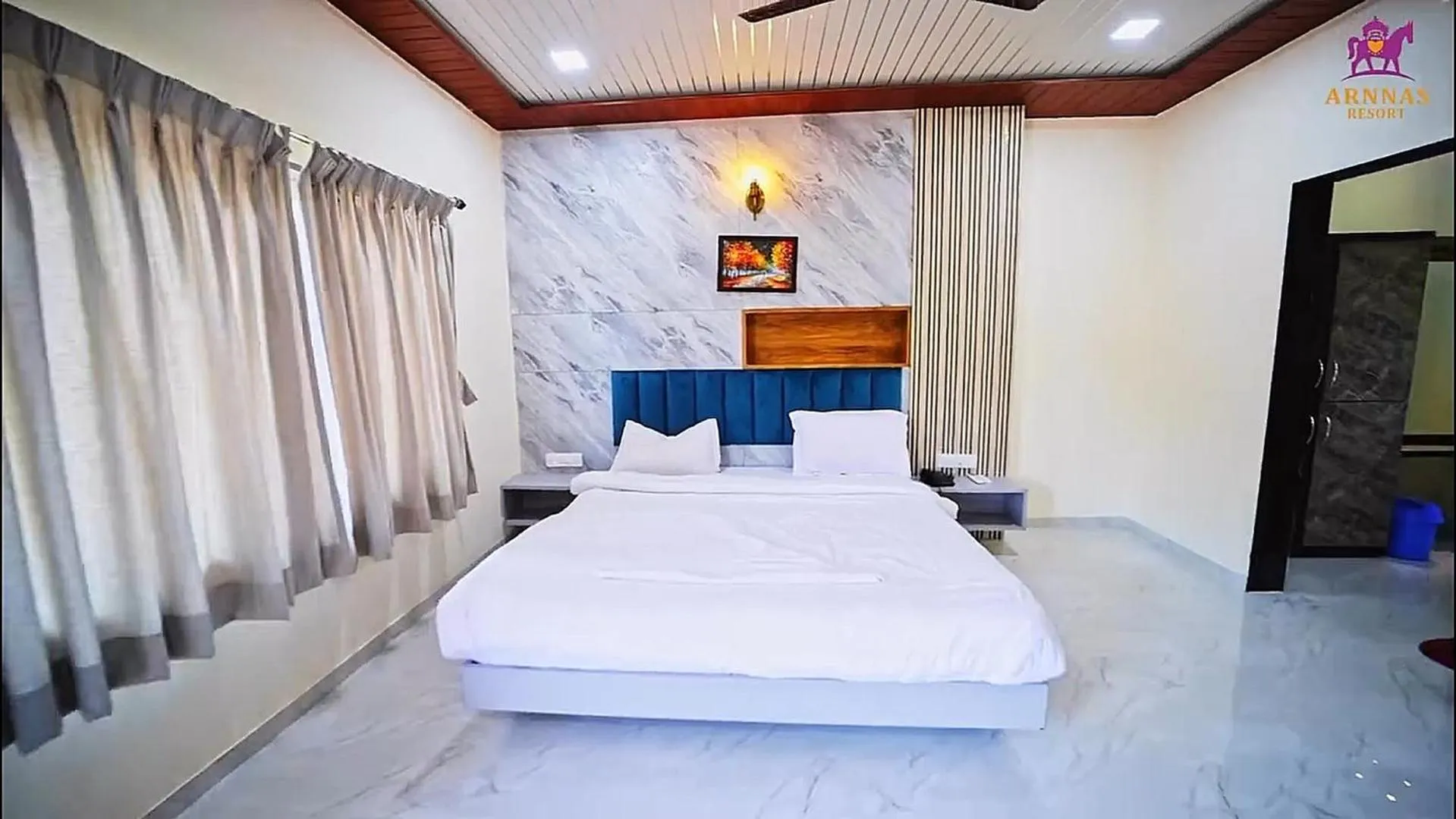 Bed in Arnnas Resort Diveagar