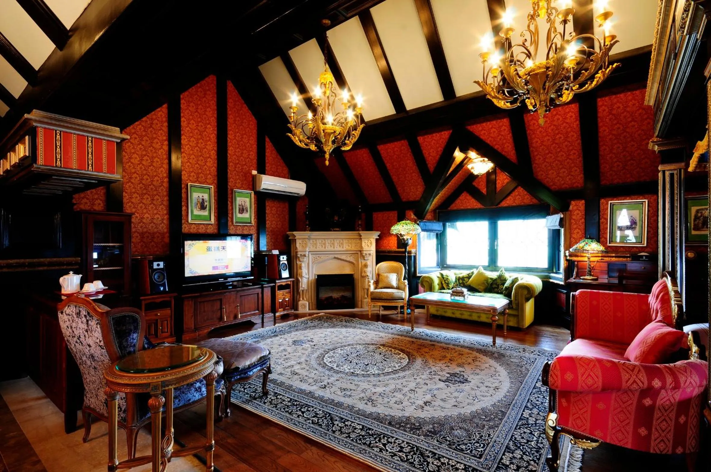 Bedroom in The Old England Manor