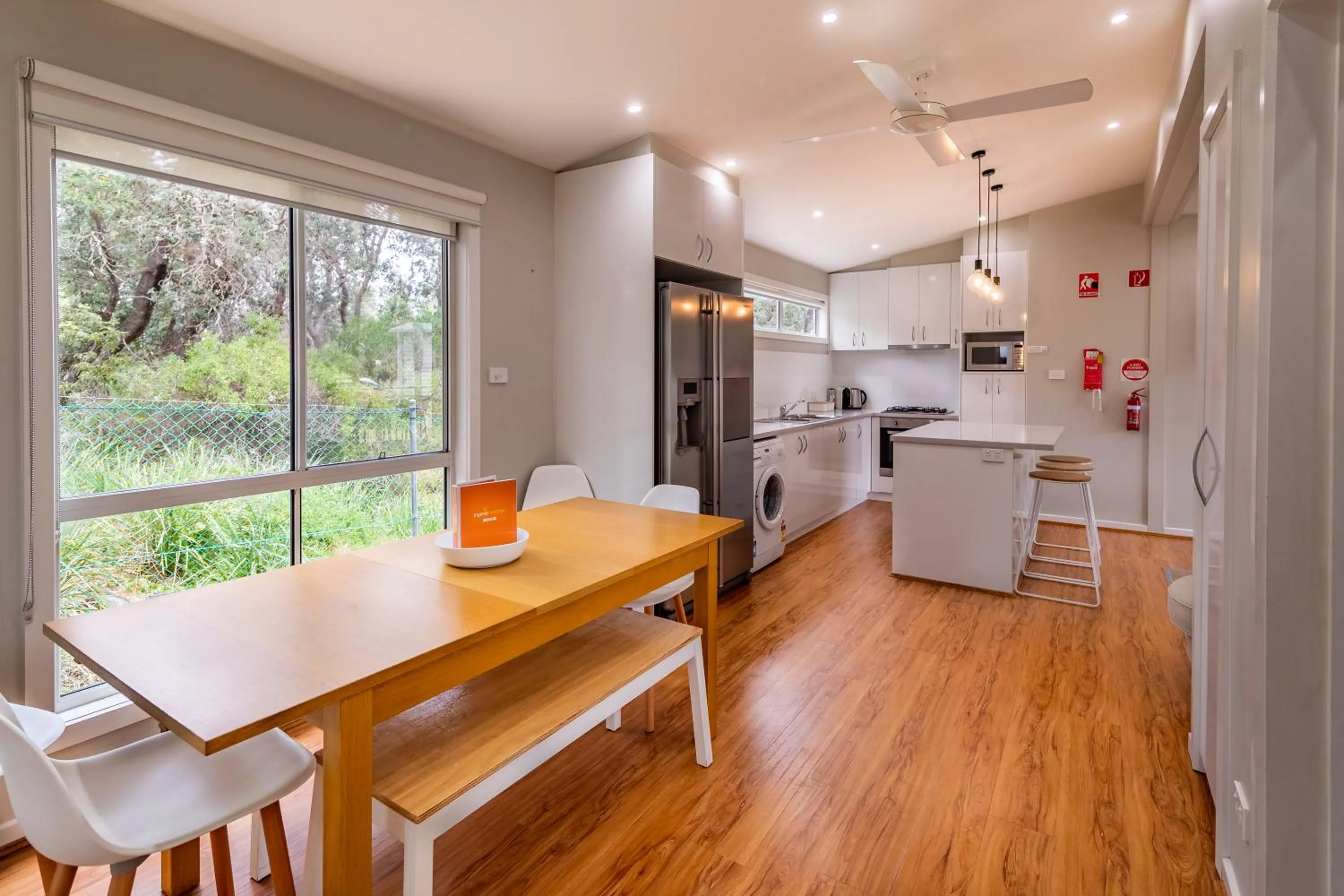 Kitchen or kitchenette in NRMA Broulee Holiday park