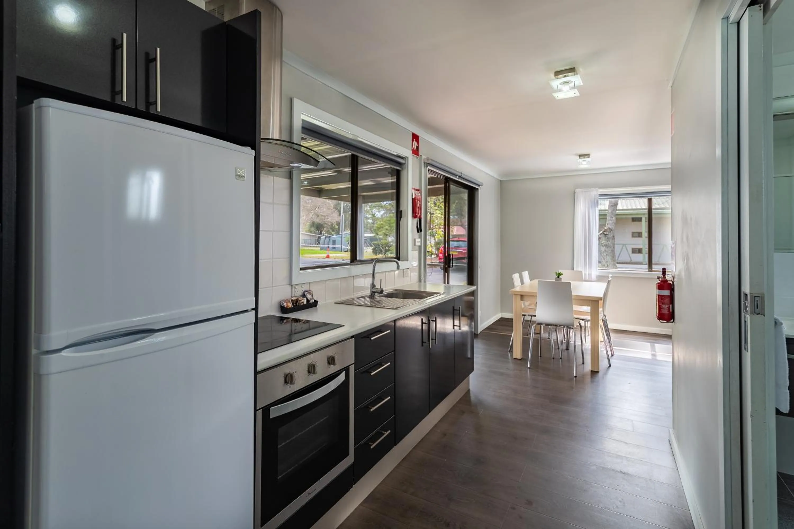 Kitchen or kitchenette in NRMA Broulee Holiday park