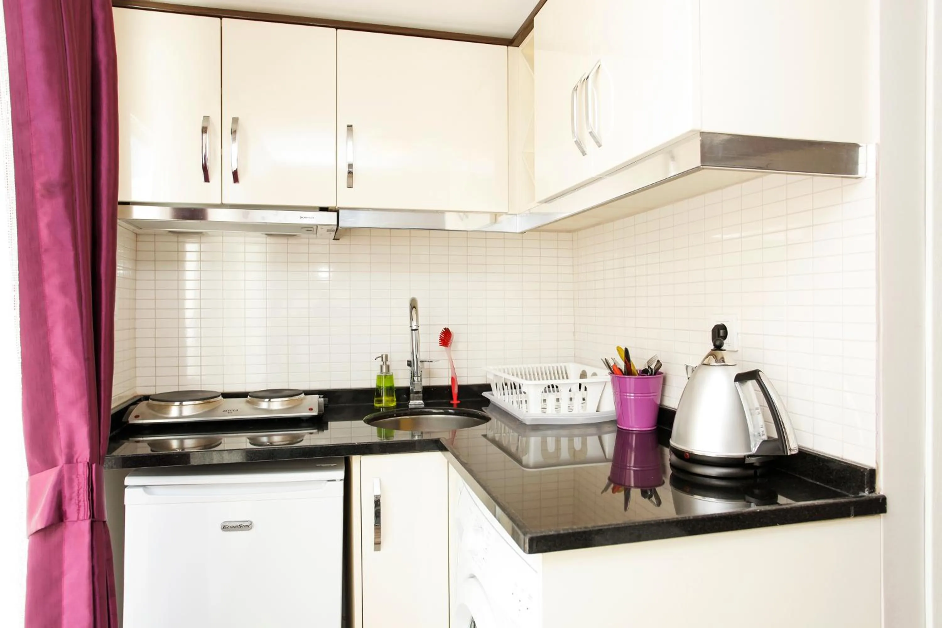 Kitchen or kitchenette, Kitchen/Kitchenette in Detay Suites Taksim