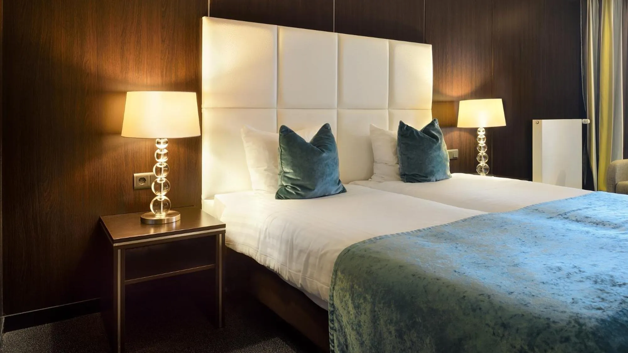 Bedroom, Bed in Van der Valk Hotel 's-Hertogenbosch – Vught