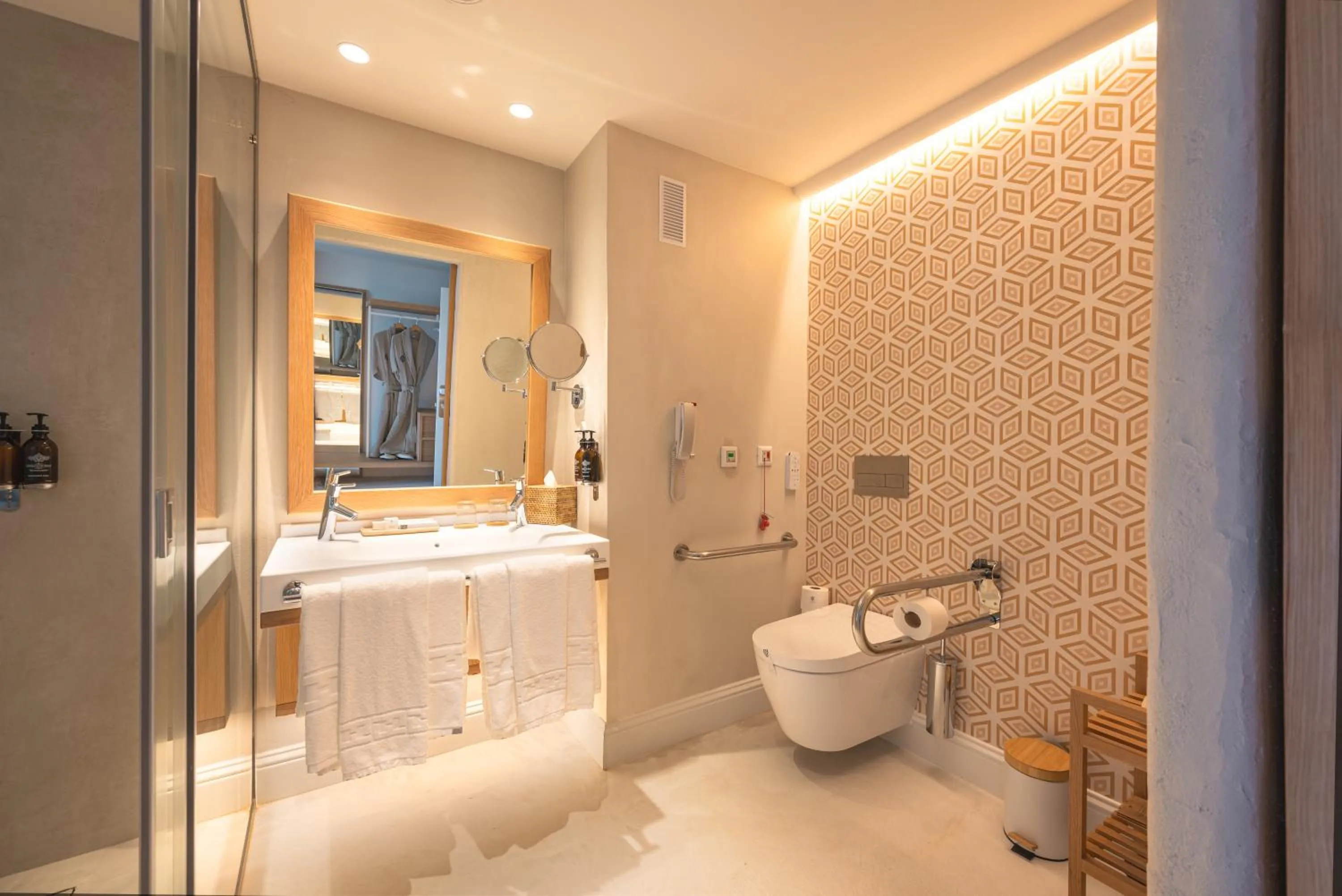 Facility for disabled guests in DAIA Slow Beach Hotel Conil - Adults Only Recommended