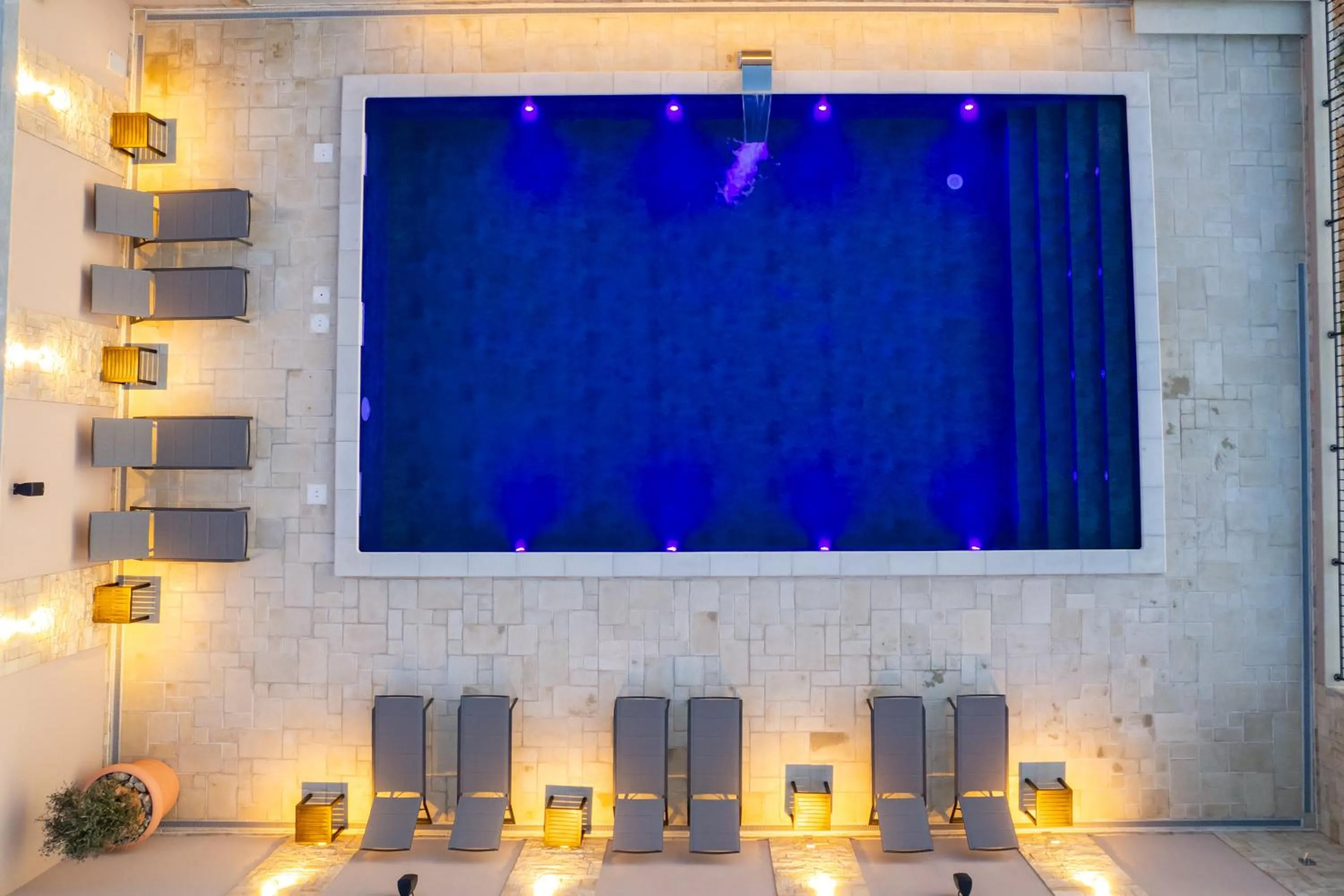 Swimming pool in Bed & Breakfast Marta & Tona