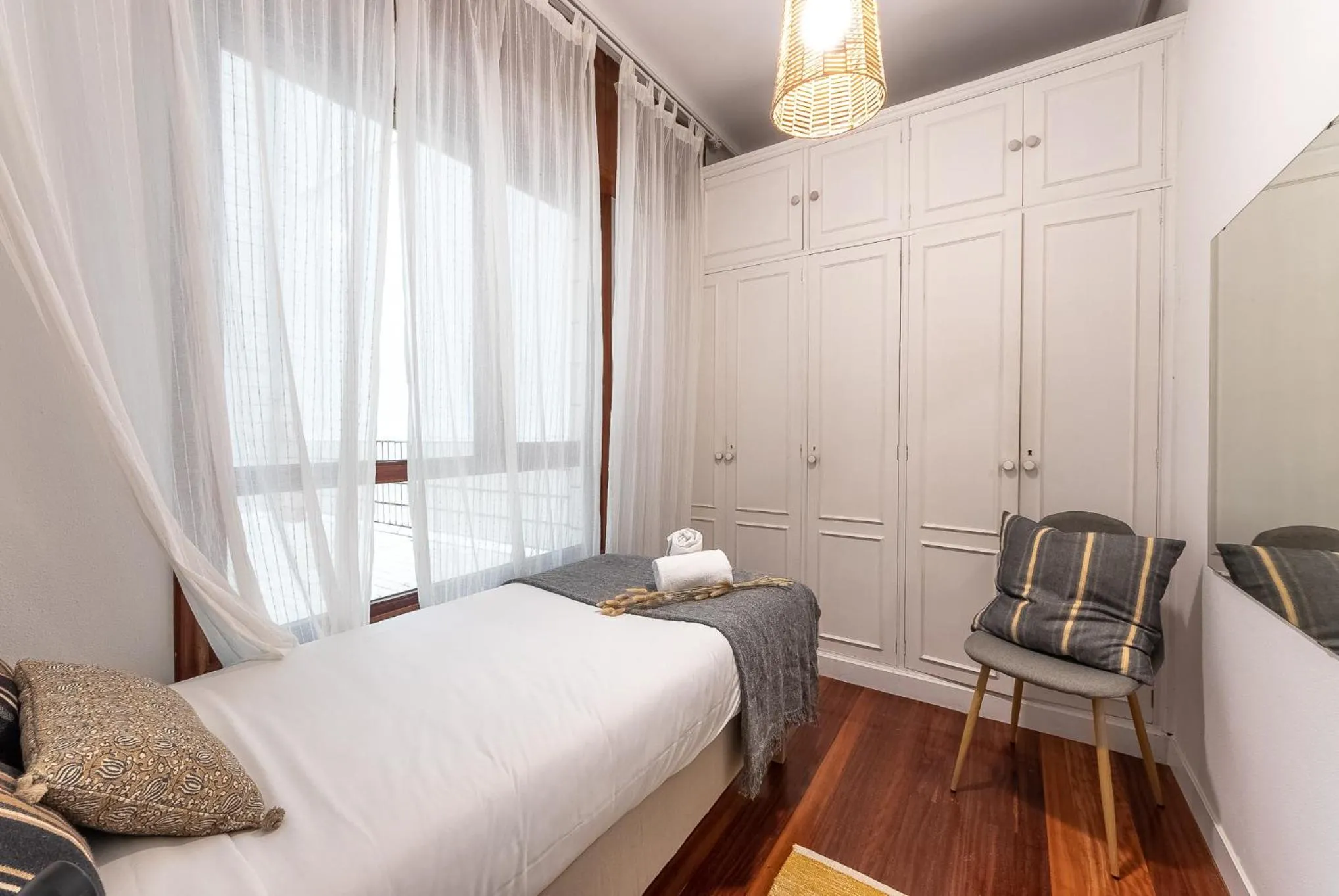 Bedroom, Bed in Confort y buena ubicación - Bilbao centro