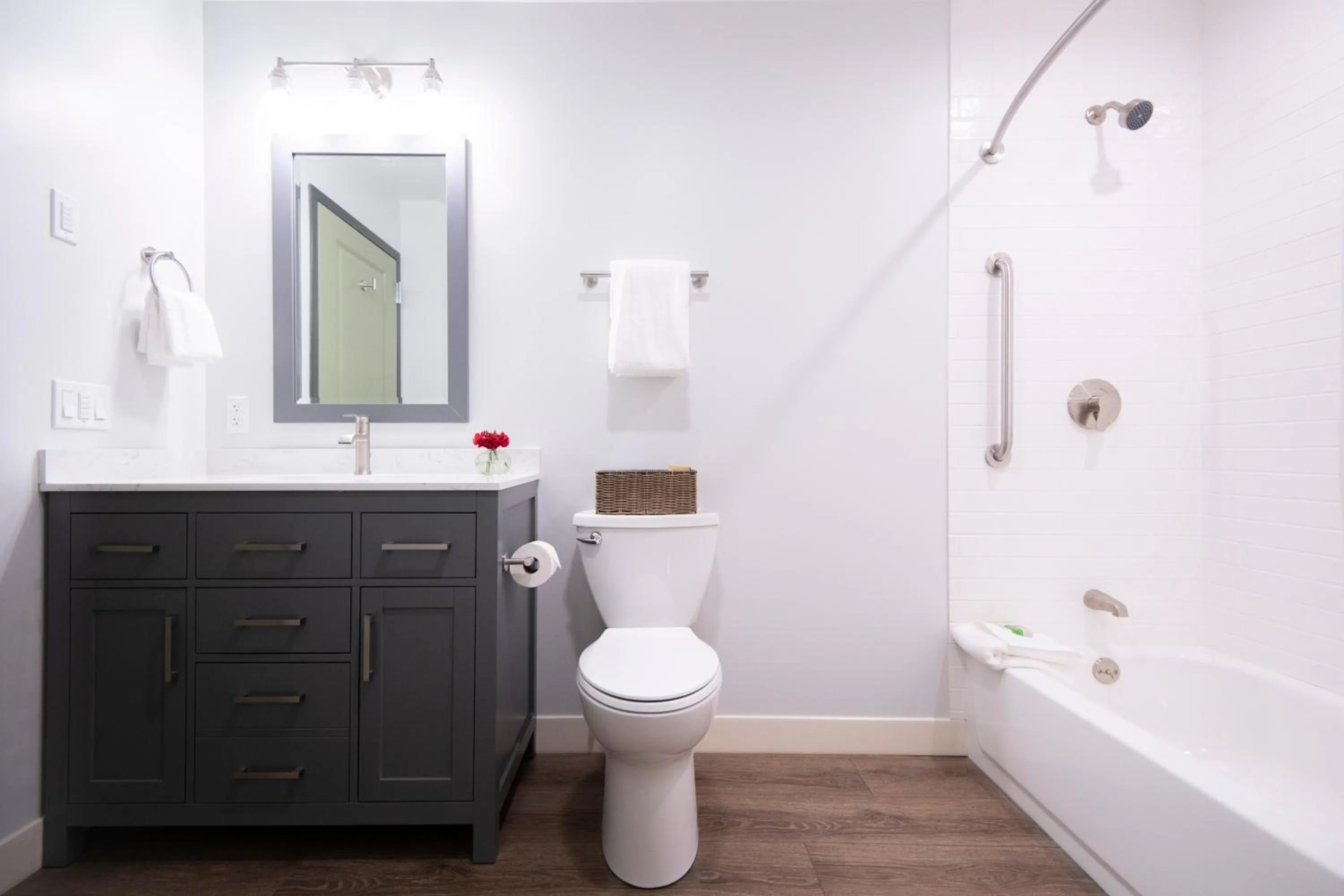 Shower in The Pathmaker Hotel