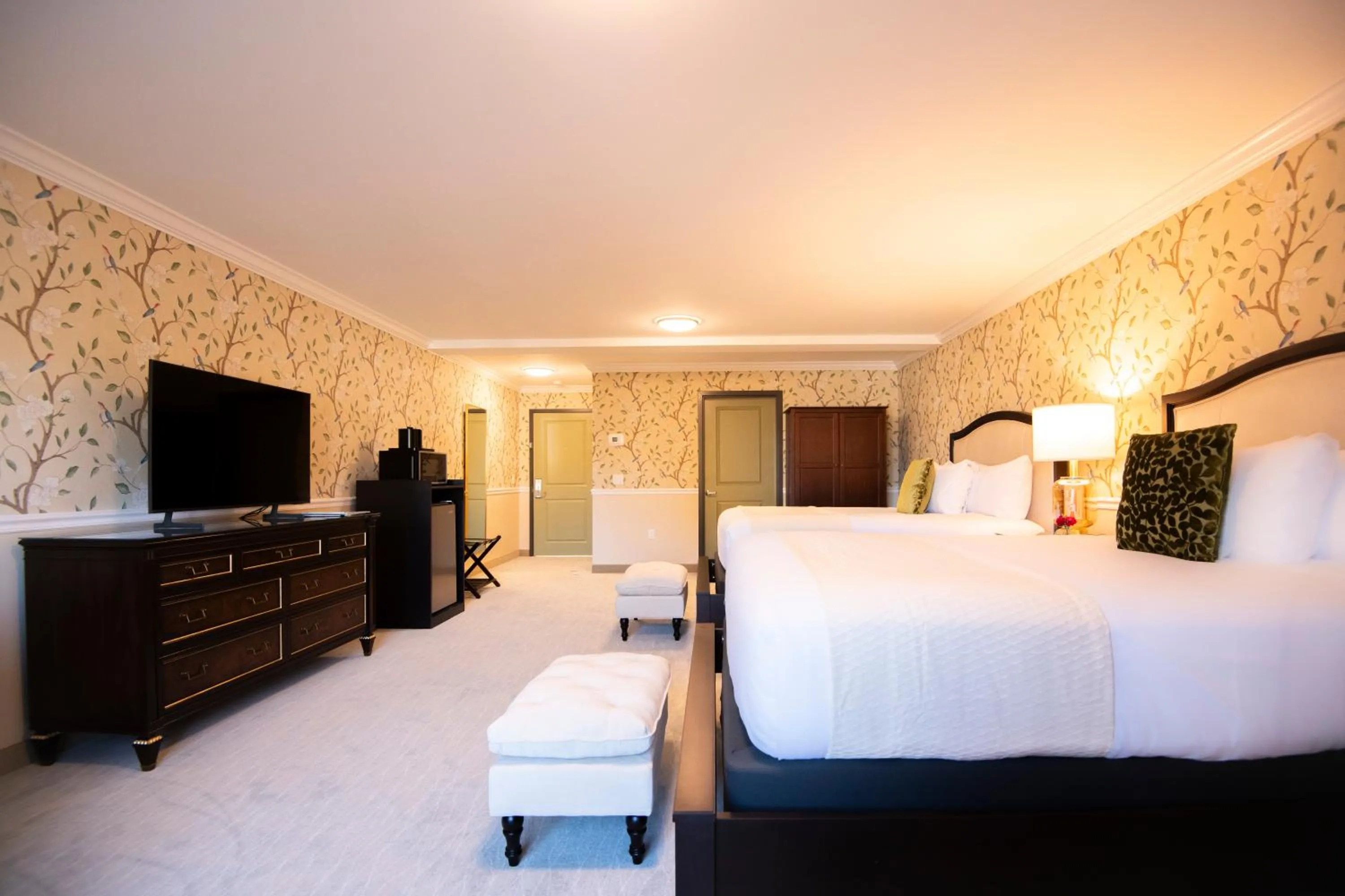 Bed in The Pathmaker Hotel