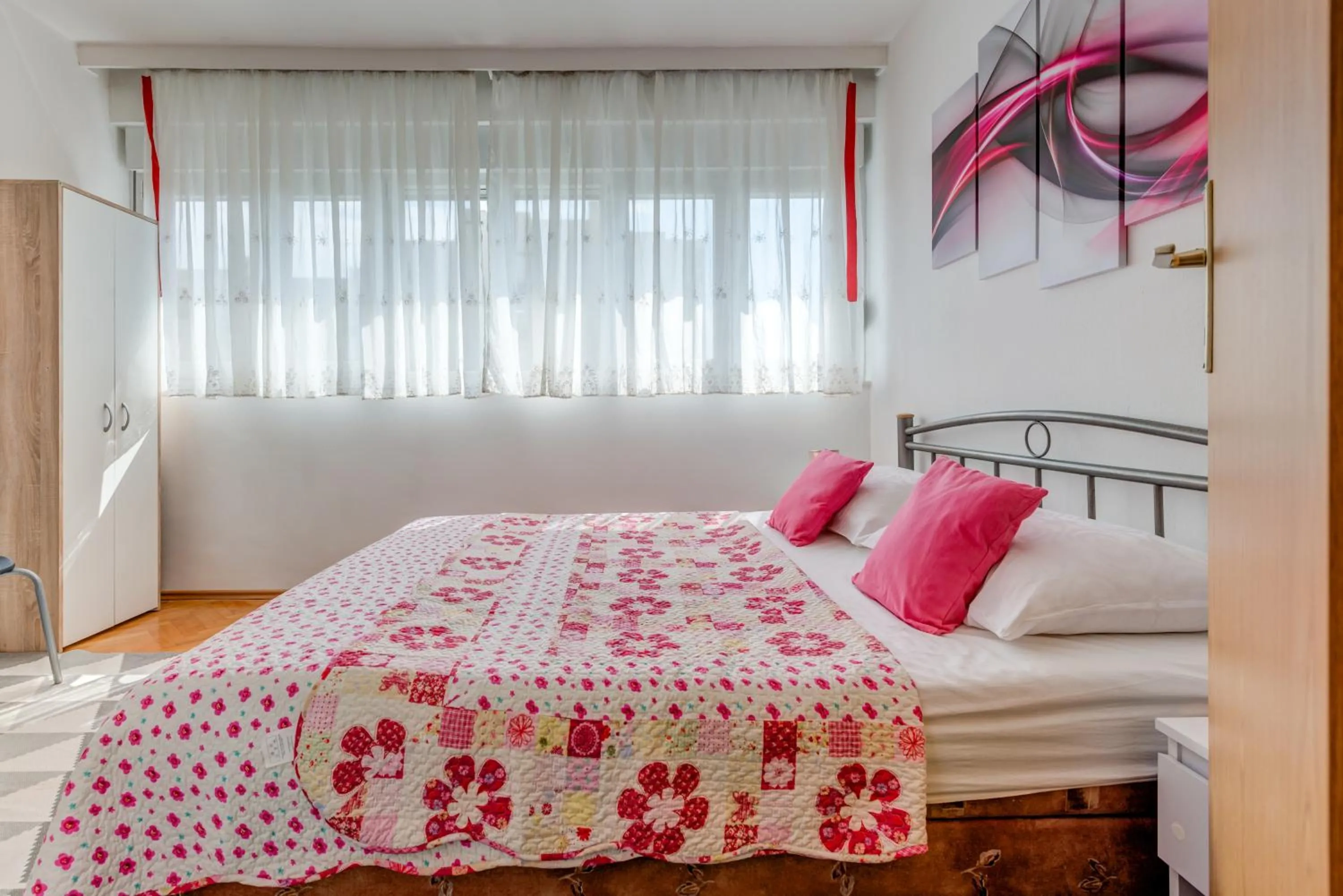 Bedroom, Bed in Rooms Alijev