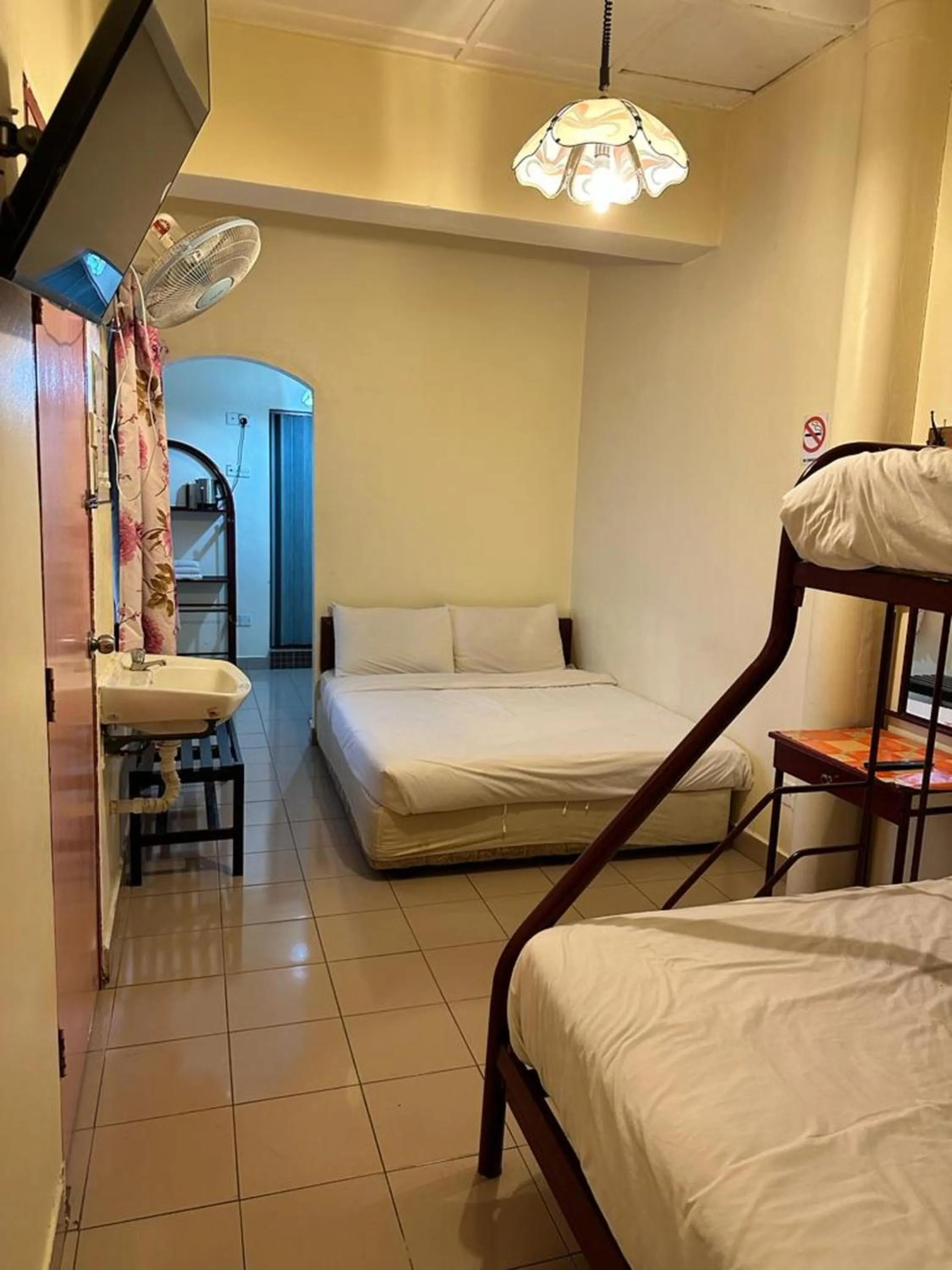 Bed in Hotel BB Inn @ Cameron