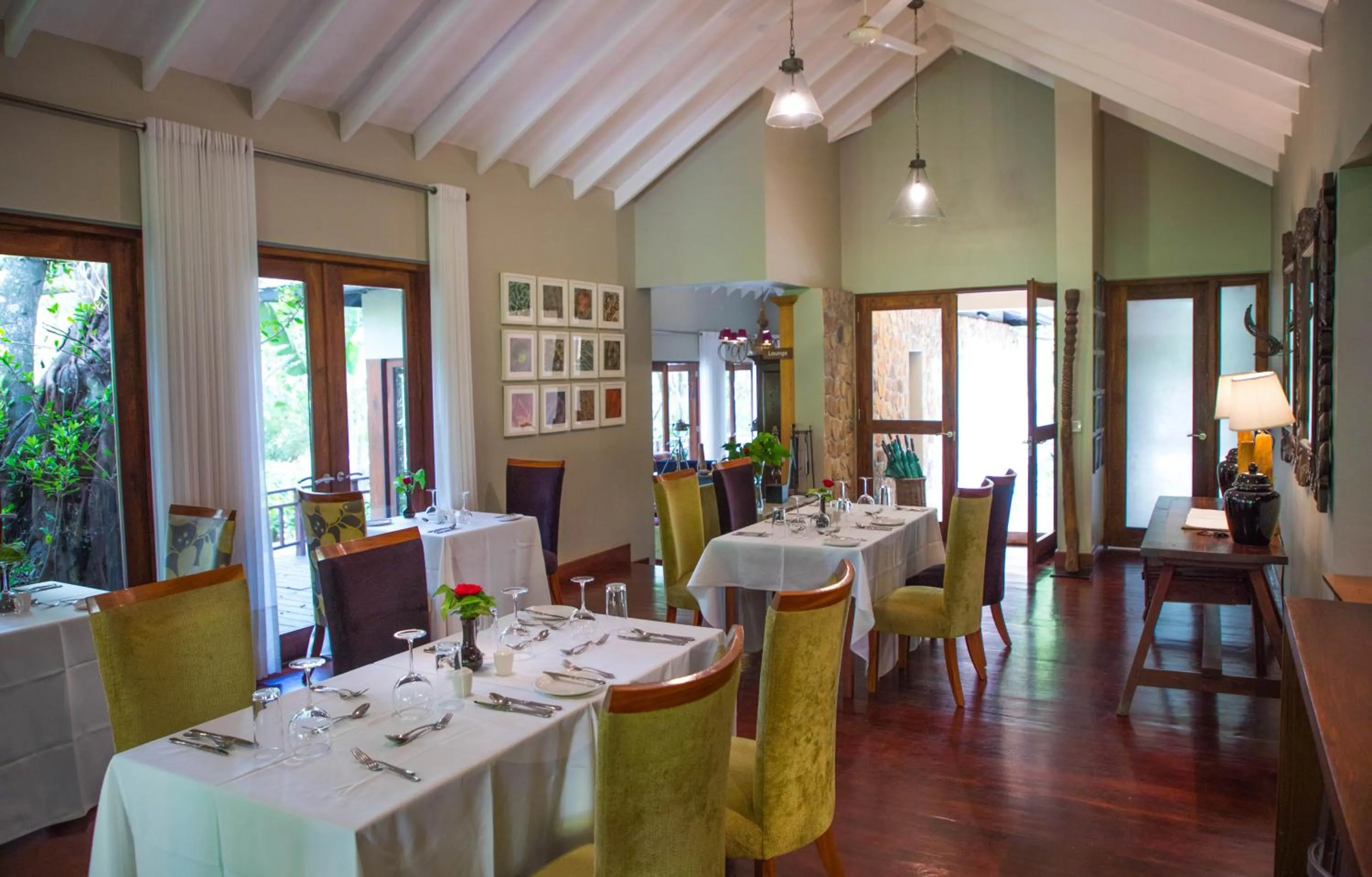 Restaurant/places to eat in Lake Duluti Lodge