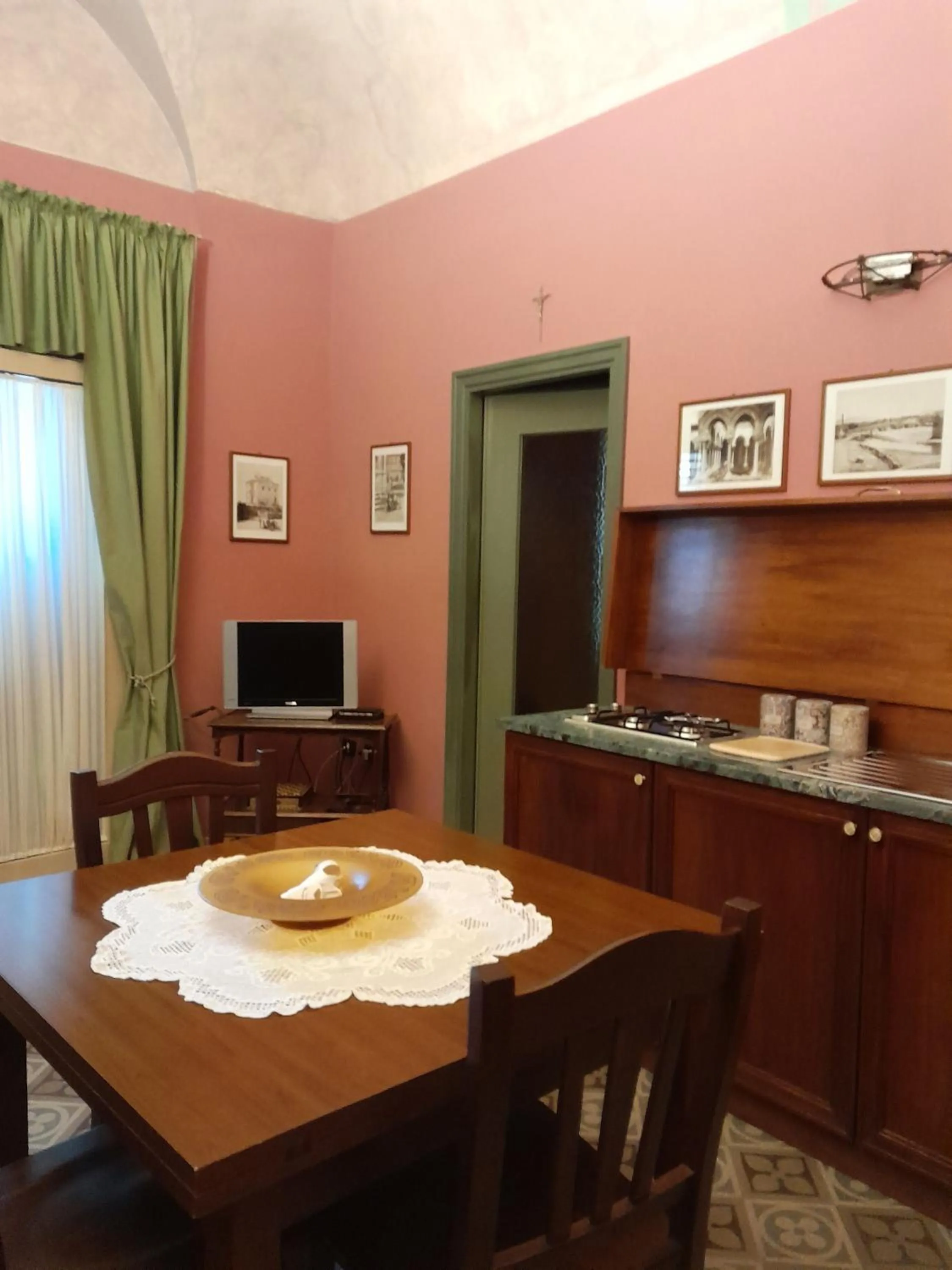 Dining area in Casa Castelli Holiday Apartment